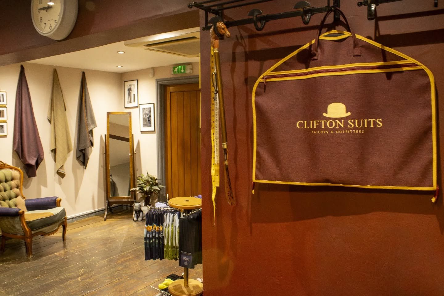 From all of us at Clifton Suits, we wish you a healthy and prosperous year ahead. 

🎆🥂🥳

#Tailors #Outfitters #IndependentBusiness #HappyNewYear #Clifton Bristol