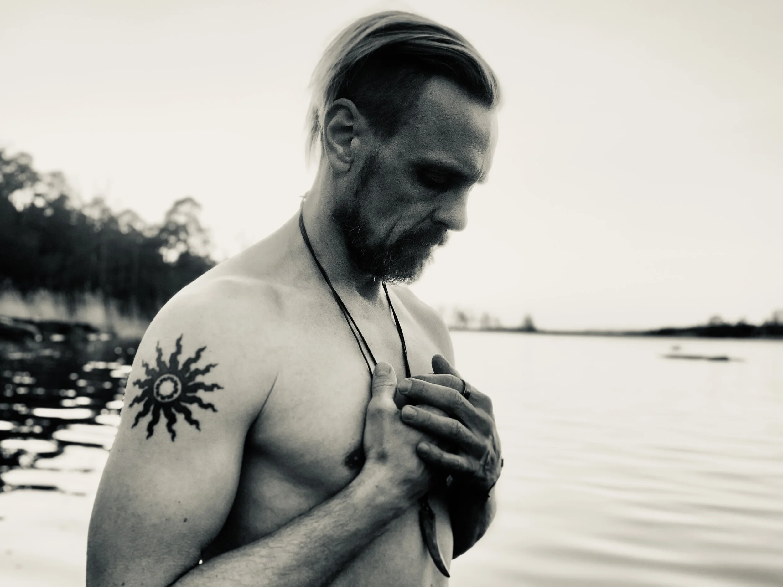 MIESTEN RUNOKIRJAPROJEKTI ALULLE