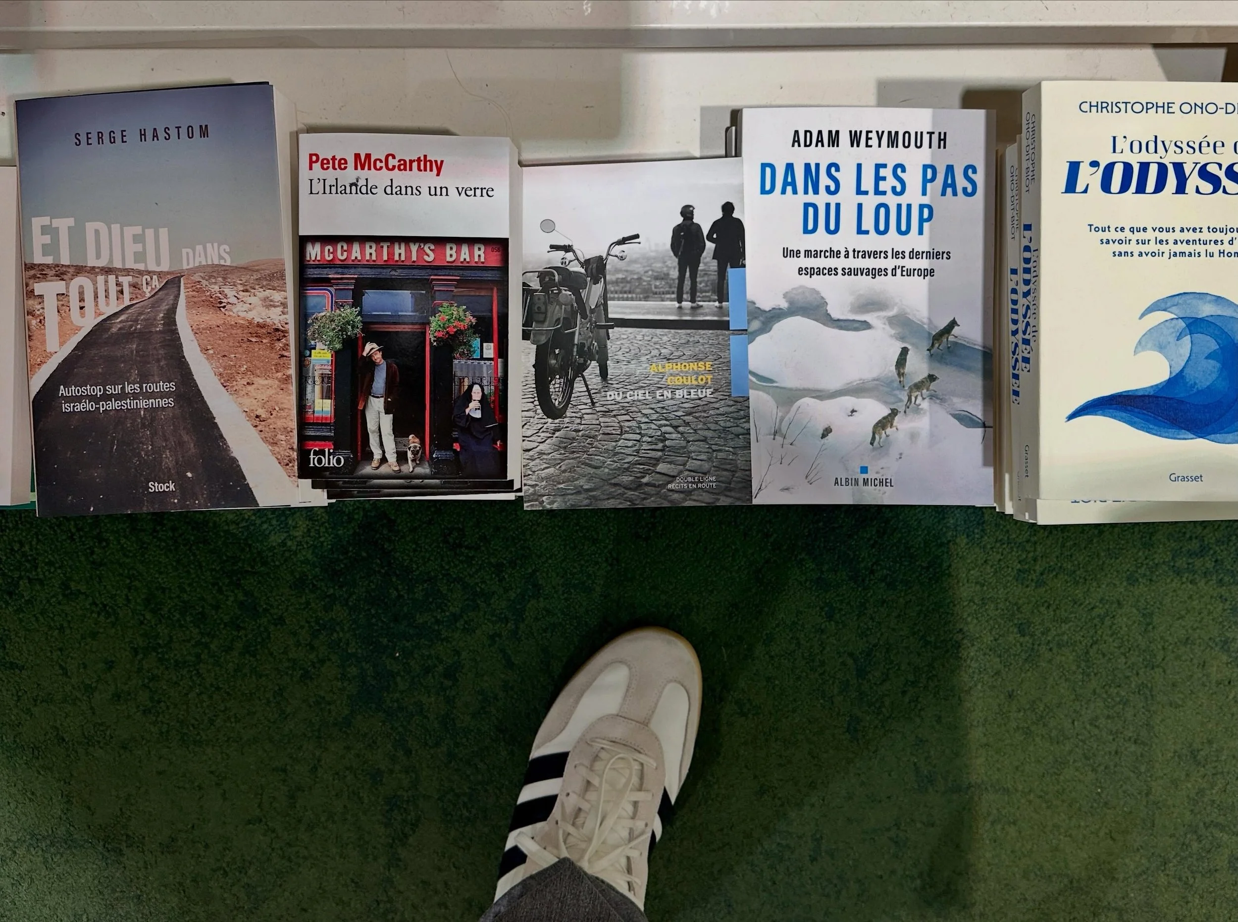[EN LIBRAIRIE] Alphonse Coulot, &laquo; Du ciel en bleu &raquo;. La France en Mobylette.

**********
Convaincus que tout effort &eacute;tait inesth&eacute;tique et que nous ne vivions que pour la beaut&eacute; des choses, nous sommes partis, mon Cama
