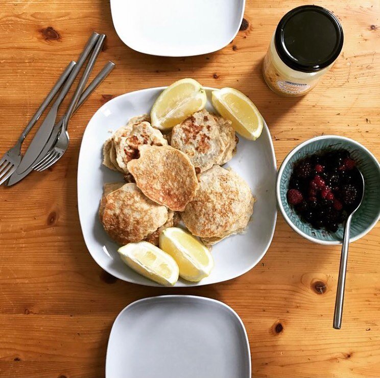 Bish&hellip;. Bash&hellip;.. Bosh&hellip; 

These little pannies are non traditional &amp; made with banana &amp; eggs 🍌🥚

Happy pancake day 🫶🏽

#everydayshouldbepancakeday