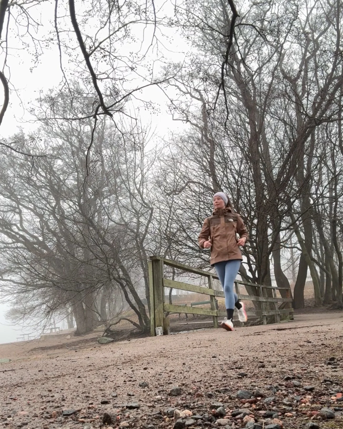 Sightseeing Run

I mean, how could you NOT stop at every turn to capture the misty, almost mystical beauty of Helsinki wrapped in mist?

I&rsquo;m so happy I could take my time this morning, stop as many times as I wanted, and just get lost in the be