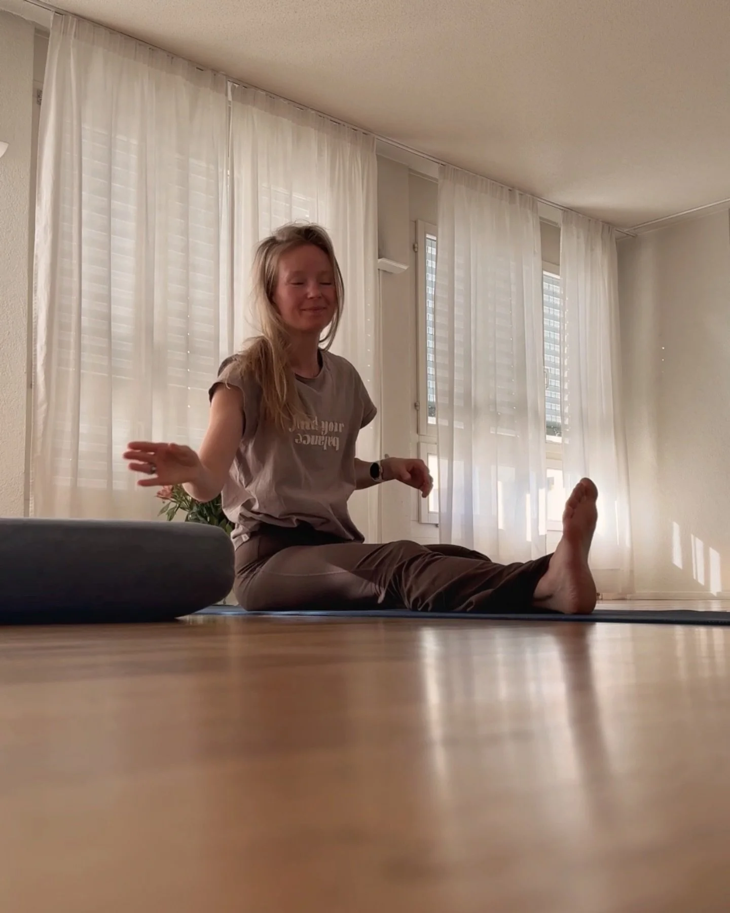 Hello, hello 👋 
It&rsquo;s time for a little holiday. 

In the morning I taught a restorative yoga class and I&rsquo;m pretty sure some of those relaxing vibes flowed into my cells as well because despite having already had a long day and still need