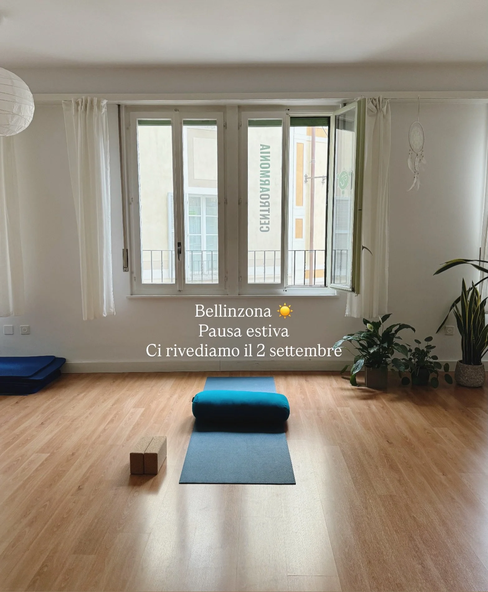 La lezione del mercoled&igrave; mattina a @centroarmonia_dubbini a Bellinzona &egrave; ora in pausa estiva e riprender&agrave; il 2 settembre.

Grazie a tutti coloro che hanno condiviso il tappetino con me in questi mesi. &Egrave; sempre un privilegi