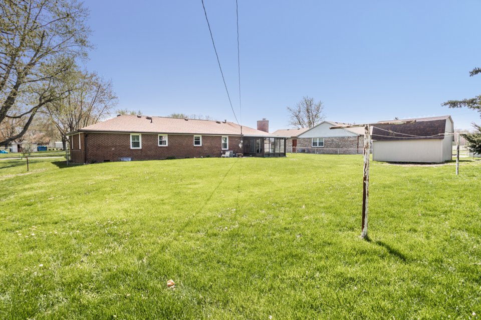 2205_Meadow_Way_Anderson_Indiana_Real_Estate_Photography-1.jpg