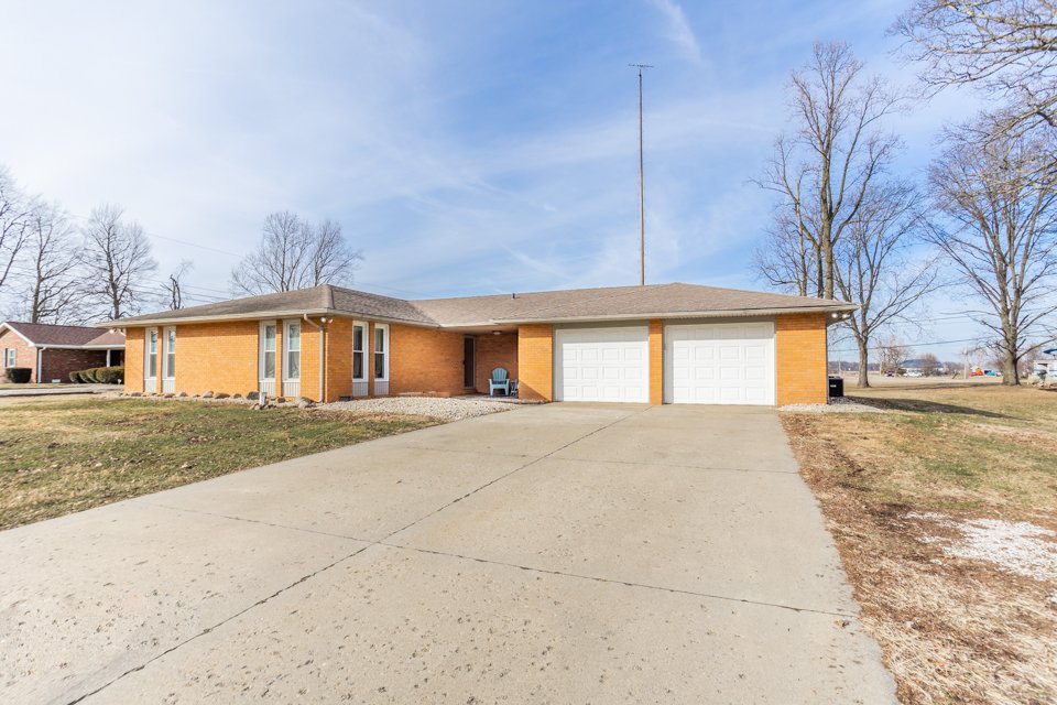 9305_S_Greenway_Drive_Daleville_Iindiana_Real_Estate_Photographer-29.jpg