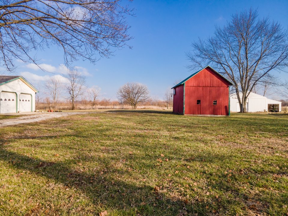 6930_n_Spruce_Drive_Middletown_Indiana_Real_Estate_Photographer-39.jpg