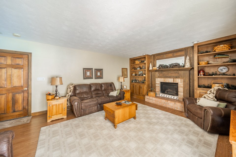 6606_W_Ryan_Drive_Anderson_Indiana_Real_Estate_Photographer-20.jpg
