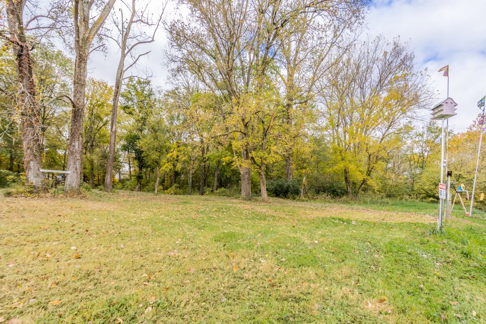 6606_W_Ryan_Drive_Anderson_Indiana_Real_Estate_Photographer-36.jpg