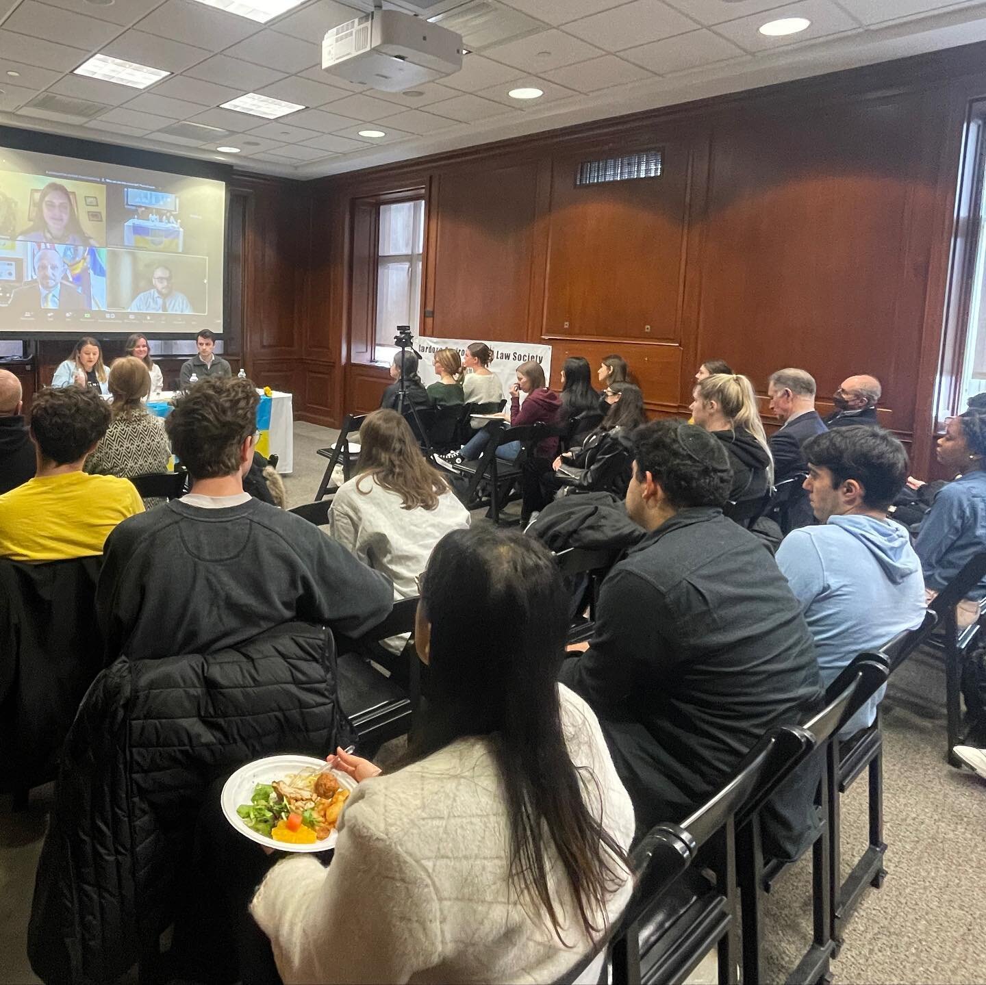 What an impactful and vibrant event learning about the environmental impacts of russia&rsquo;s war in Ukraine with our very own @marta.mid moderating. A big thank you to all of our panelists and guests.