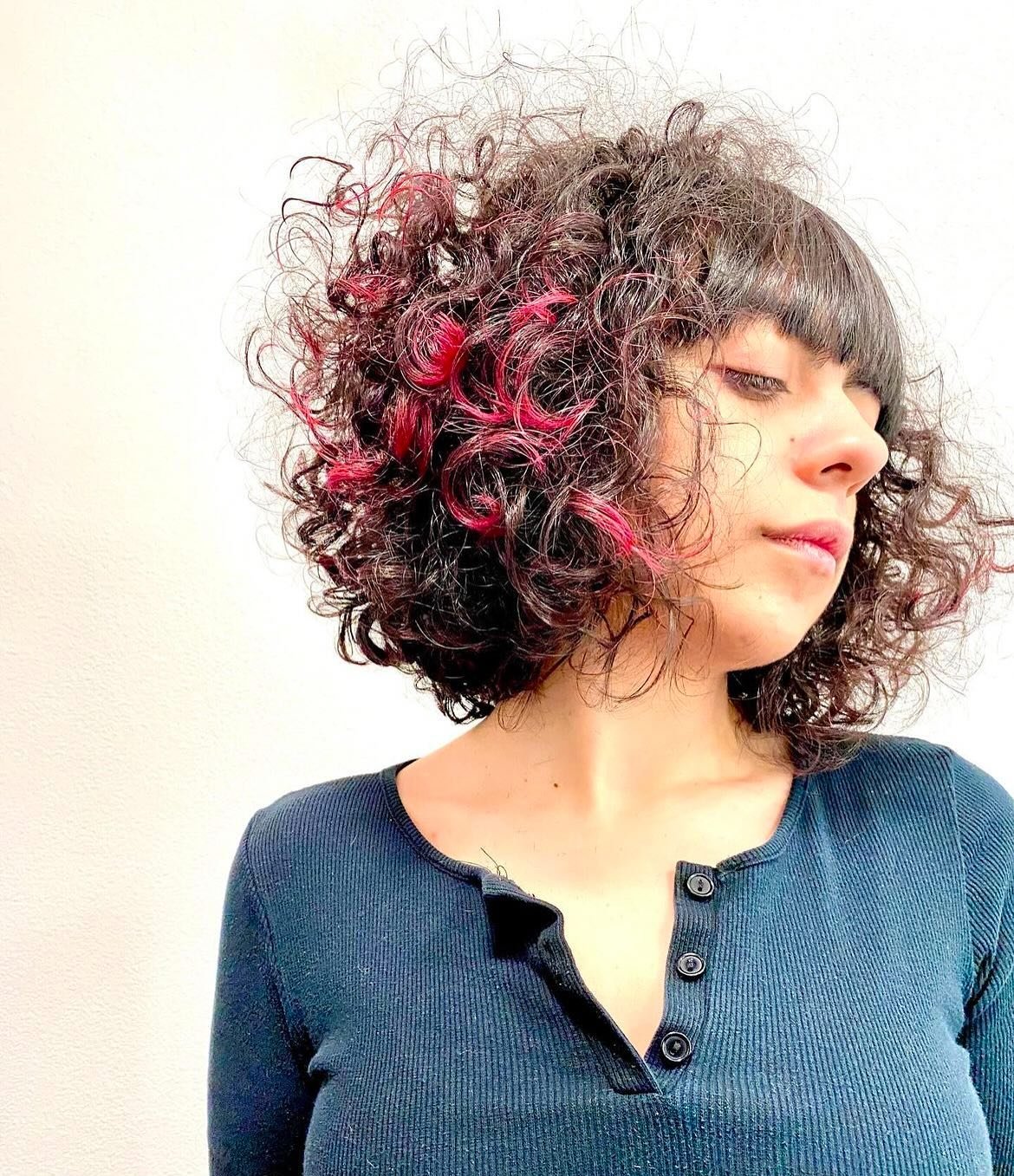 Hair by Anthony @anthonypomije 🚀💖

Book now @cutlerwesthollywood 🌴

#redken #cutlersalon #lahair #haircut #curlycut #bangs