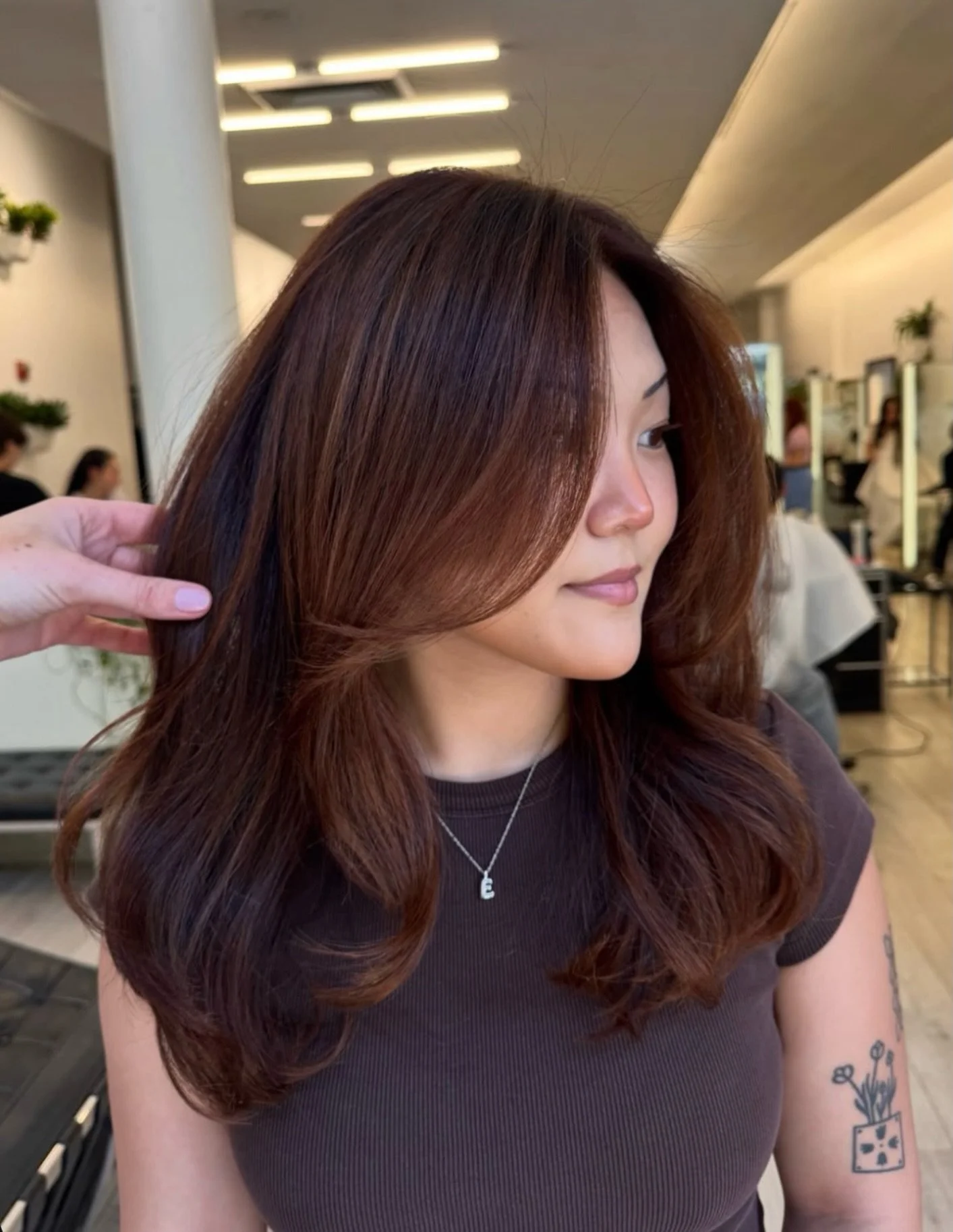 Cherry Brunette🍒🔥

Color by Maddy @maddycolorist_nyc 
Cut &amp; Styling by Elysa-Marie @emrivetc 

#redken #cutlersalon #nyc #haircut #cherry