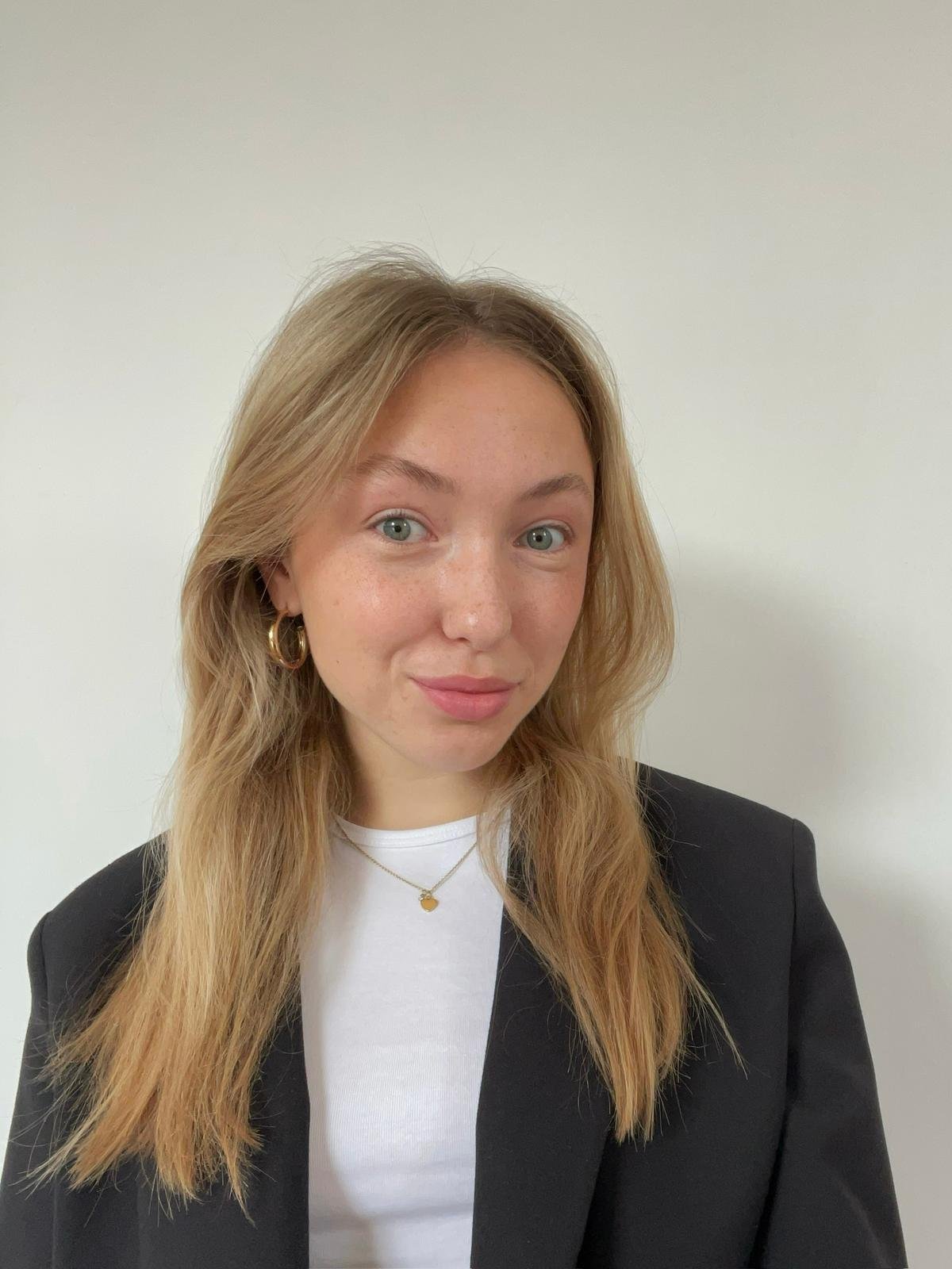Merle is a first-year MPP student from Hamburg. She earned a bachelor's degree in International Studies from Leiden University. She is particularly interested in gender and welfare economics. 