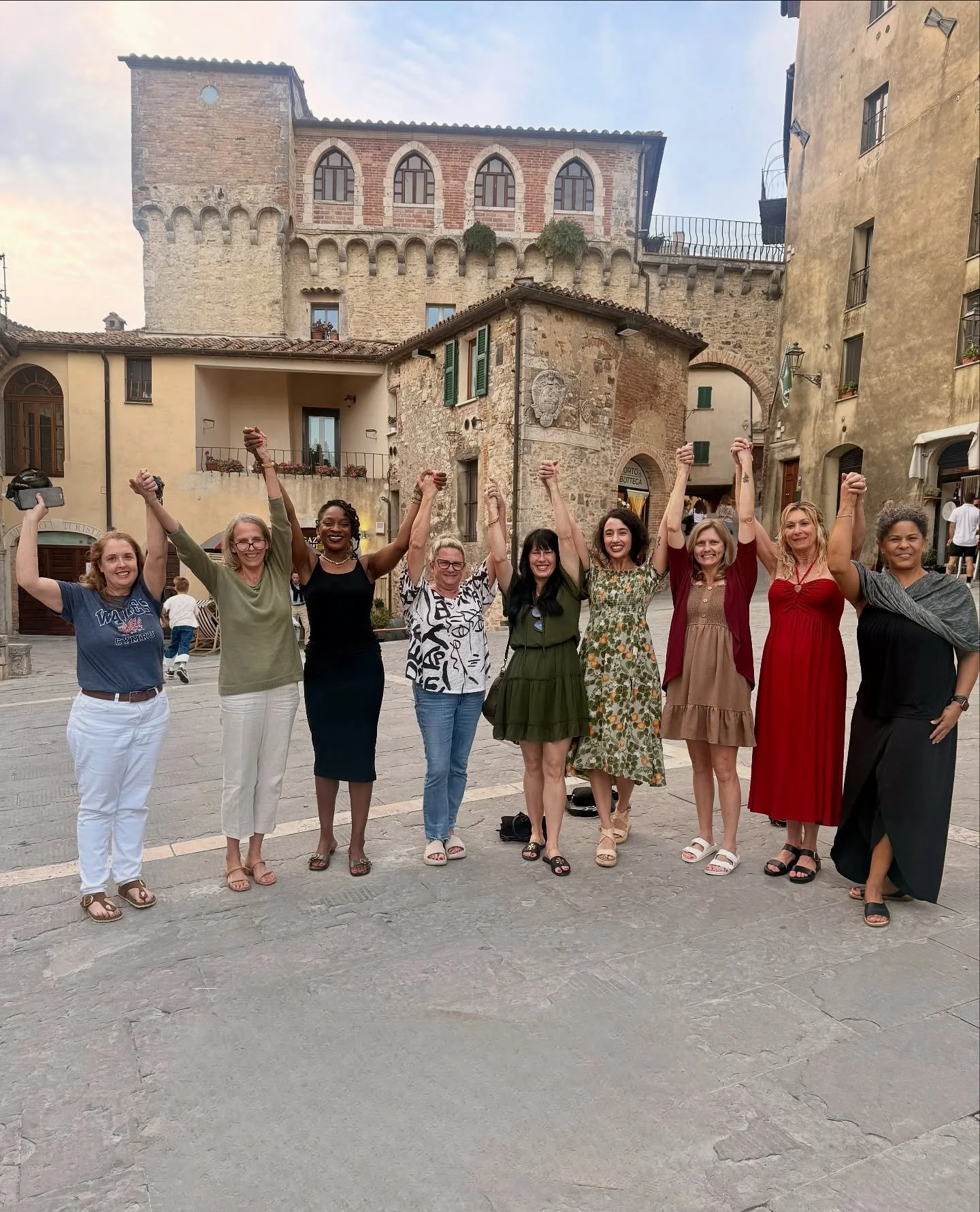✨And that&rsquo;s a wrap! The Unwind Tuscany 2025 has officially come to a close 🥹❤️

This past week we gathered in the rolling hills of Tuscany for my 2nd women&rsquo;s yoga retreat. After a year of planning, our time came and went! Days filled wit