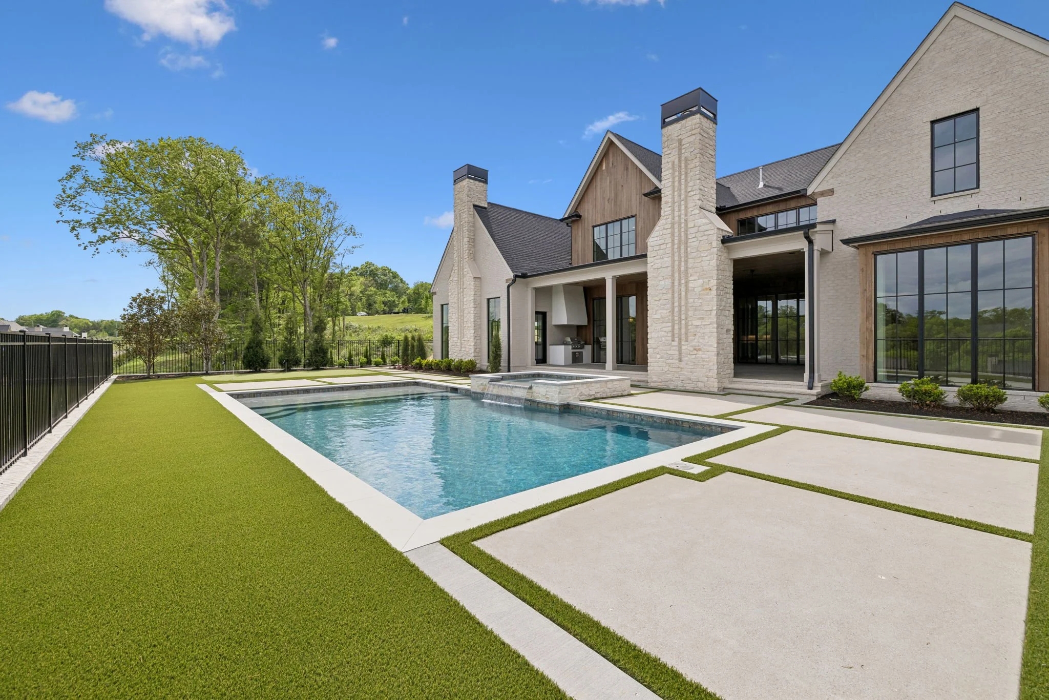 210-8745 Weller Ln - 210.jpg