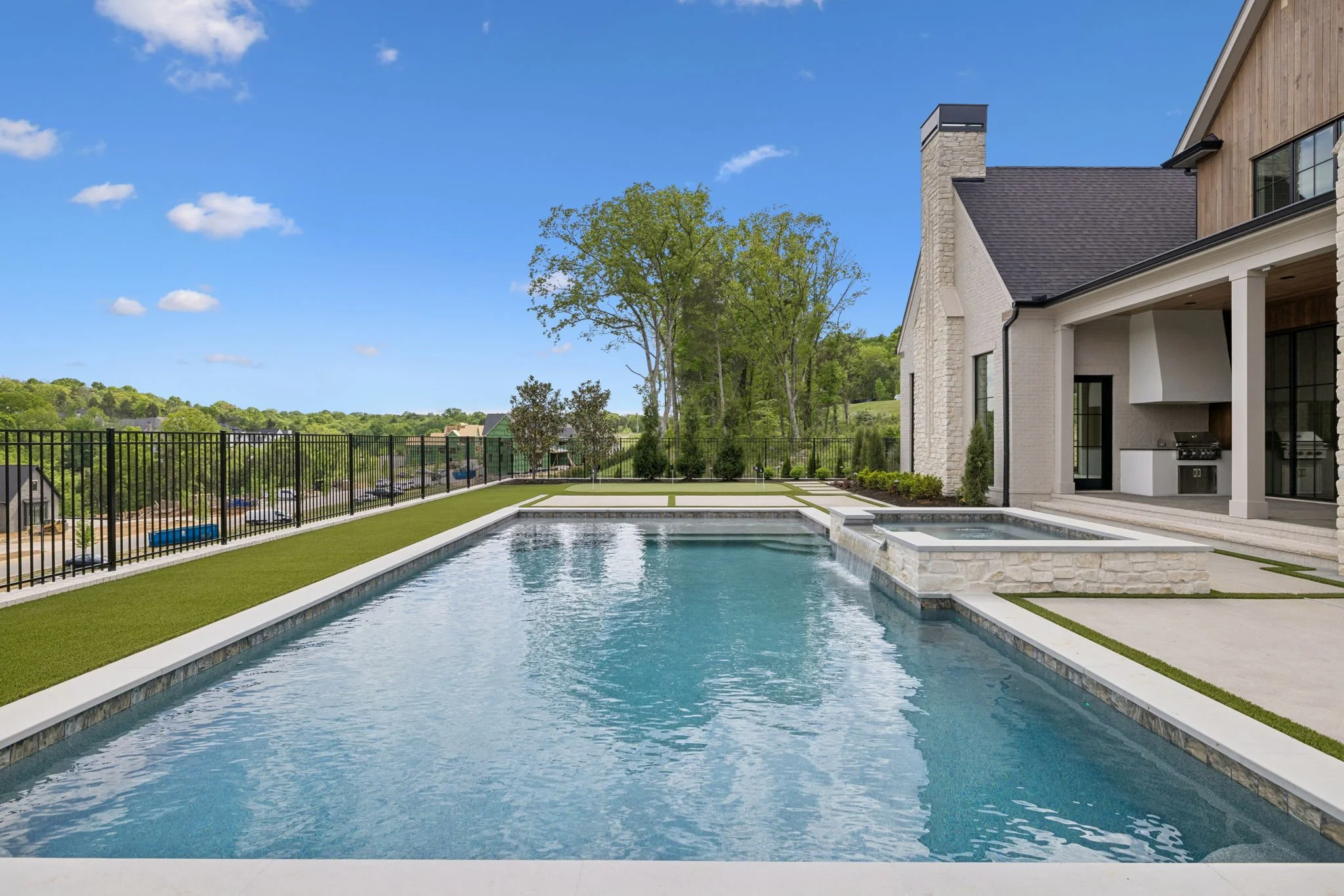 209-8745 Weller Ln - 209.jpg