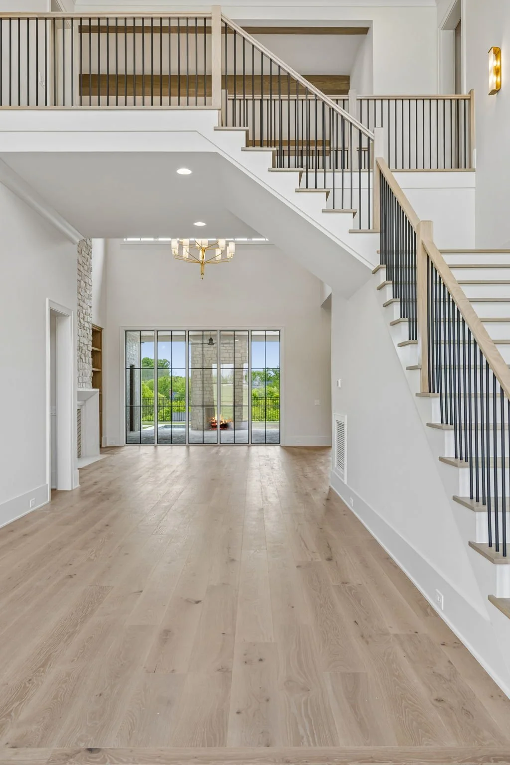 14-8745 Weller Ln - 014.jpg