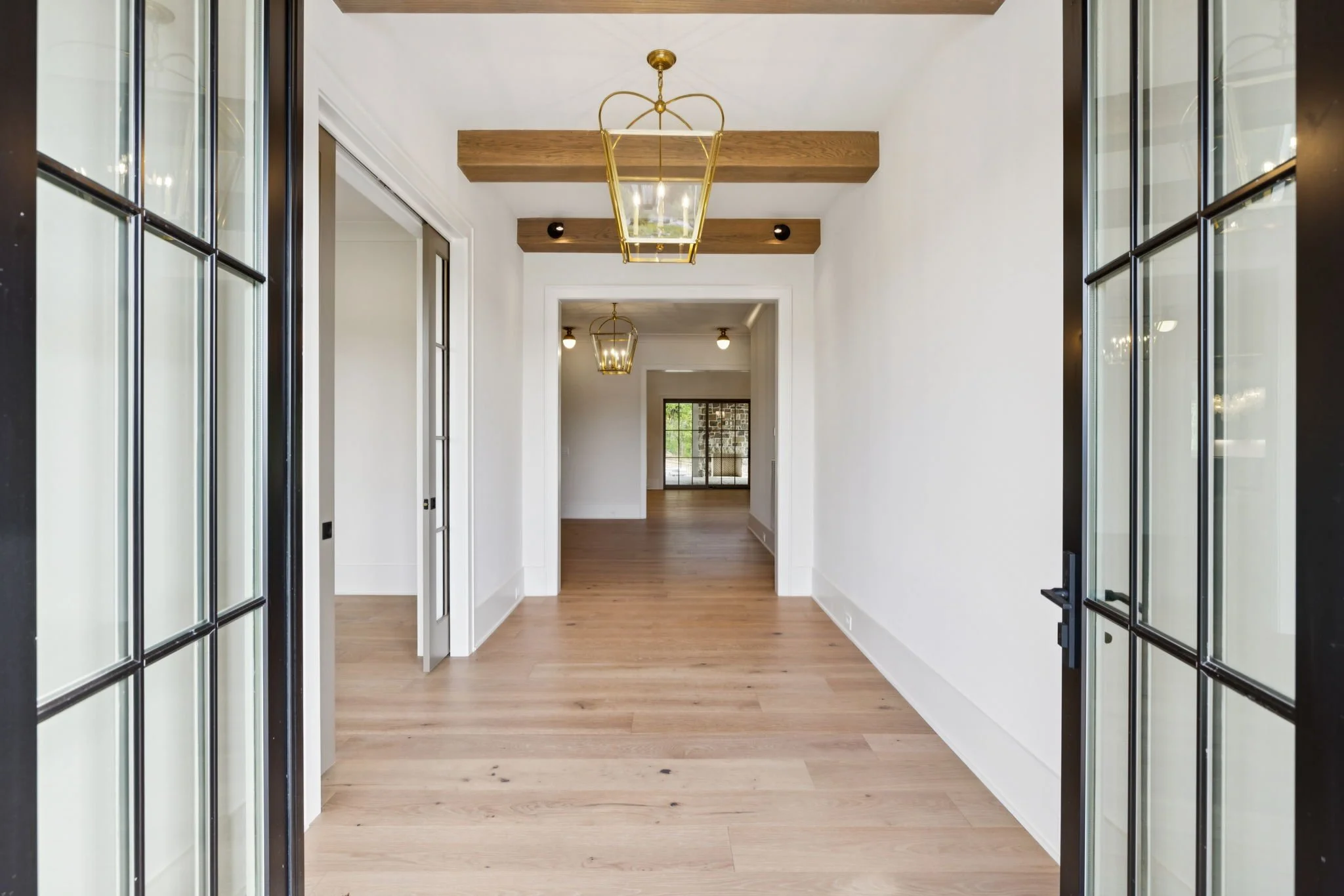 23-8101 Heirloom Blvd College Grove - 022.jpg