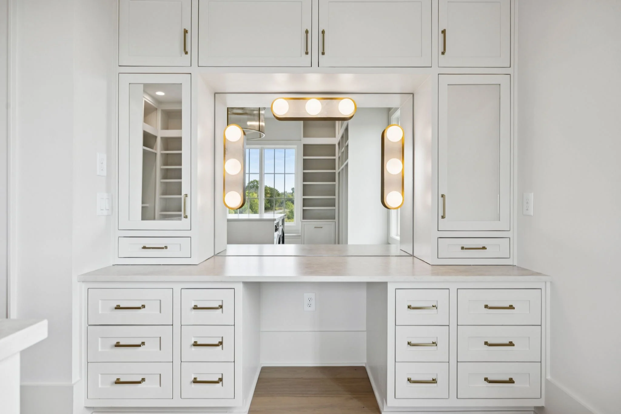 181-8101 Heirloom Blvd College Grove - 180.jpg