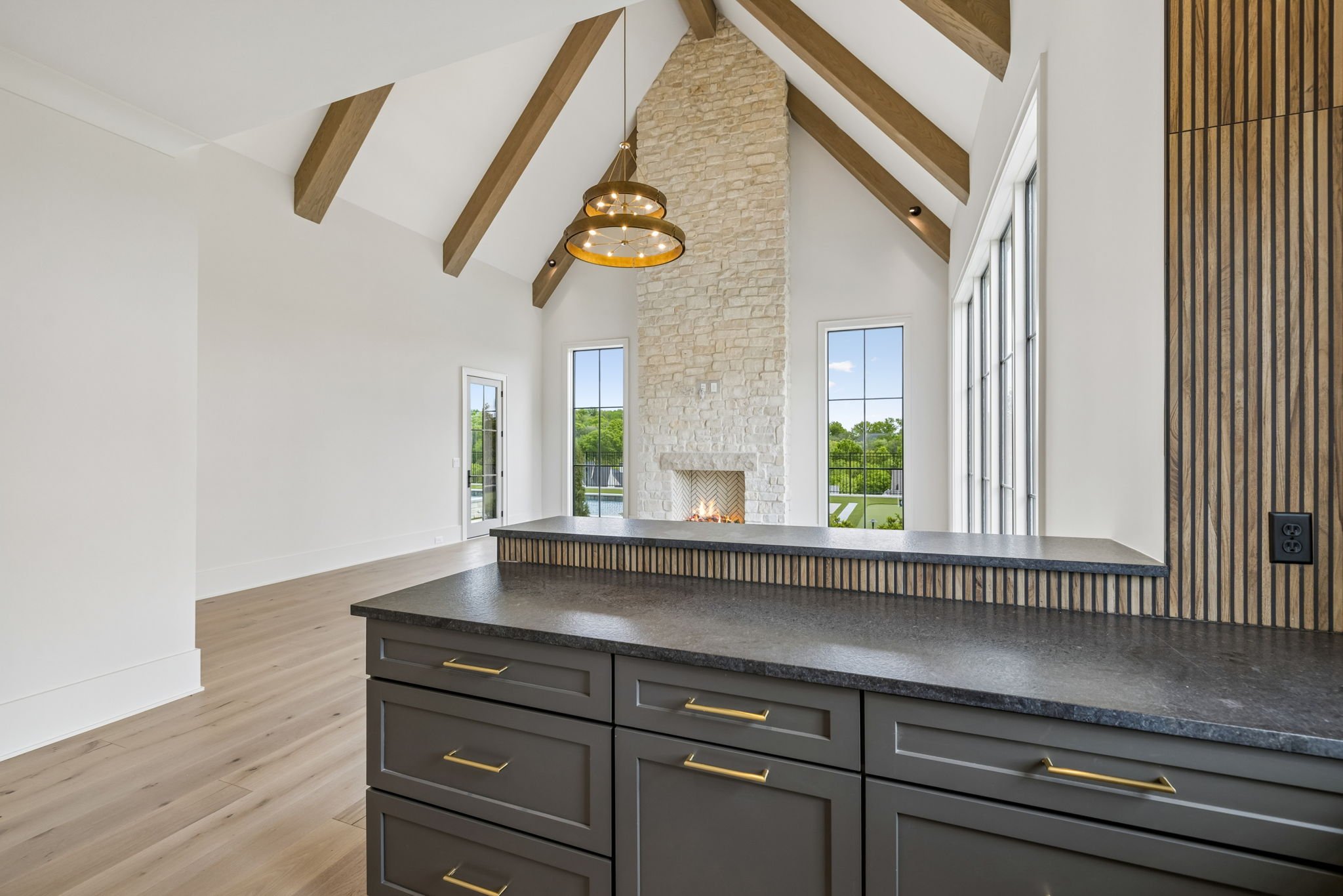 112-8745 Weller Ln - 112.jpg