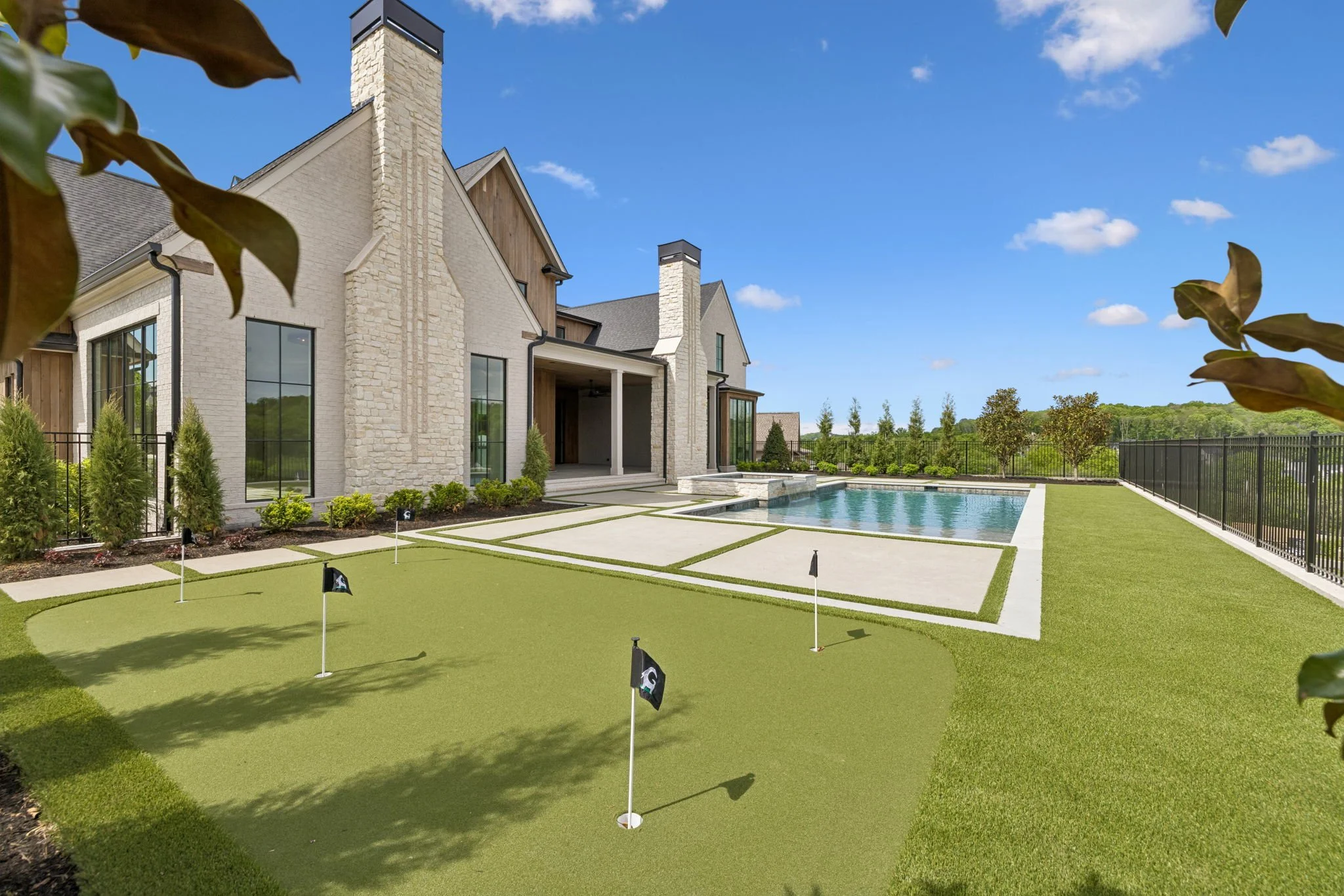220-8745 Weller Ln - 220.jpg
