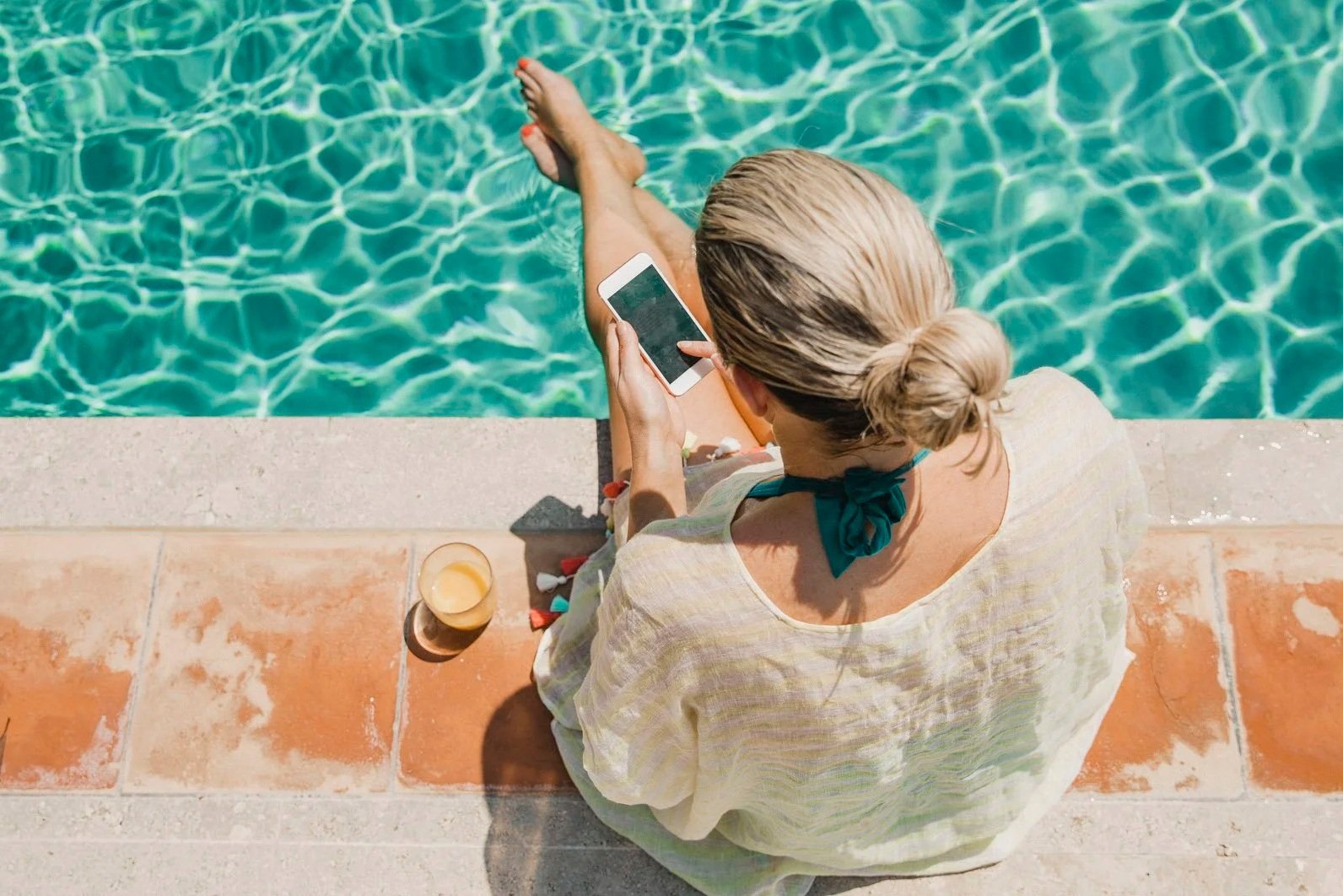 10 signs your hotel needs F&amp;B mobile ordering now - and the solutions to fix every one of them