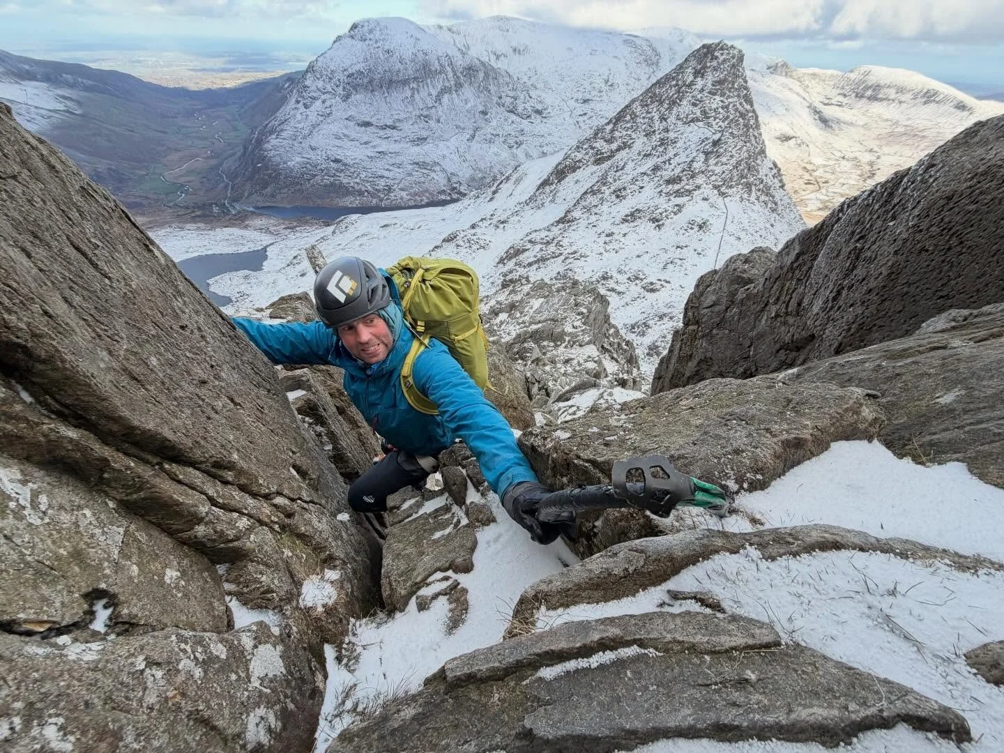 I made the most of the fleeting Welsh winter conditions this week; starting with a good new IV 5 on the west side of Bristly Ridge with @eryri_mountain_skills 

I thought it was on Penglog Buttress but after some more googling I think it&rsquo;s furt