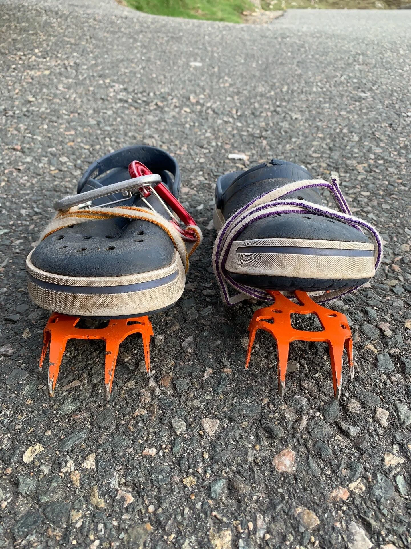 Looking for some advice to help maximise your winter climbing? There are loads of great #techtip articles on our website covering crampon choice, ice axes, layering etc etc head on over and have a read (link in bio or https://www.straightupadventures