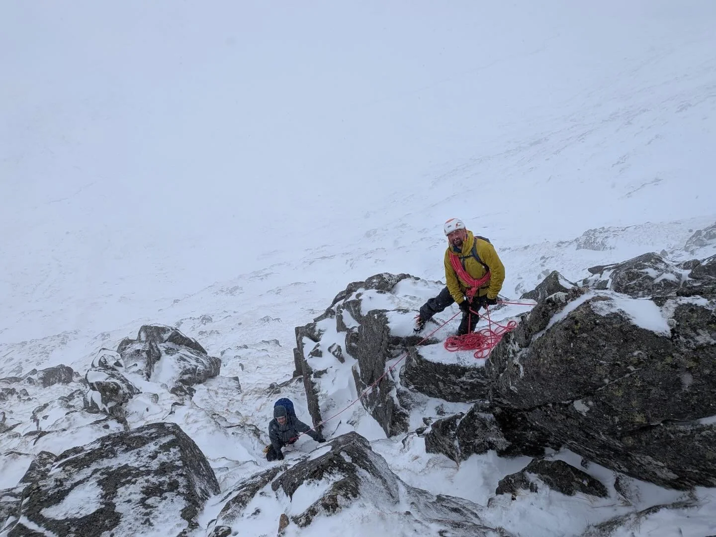 Pottering up, down and around some Locharber classics. Nice to have some non-selfie photos at work, thanks Josh! 

#winterclimbing #mountaineering #iceclimbing #scottishwinterclimbing @ami_professionals @atlasmountaineering @v12_outdoor