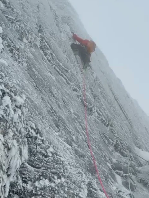 One last Scottish winter route for the season with @onhistoesaliirose and @conn.orholdsw 

I&rsquo;m not sure icy mixed is my favourite style of winter climbing&hellip; too icy for mixed gear, too mixte for good screws but &lsquo;The Borg Collective&