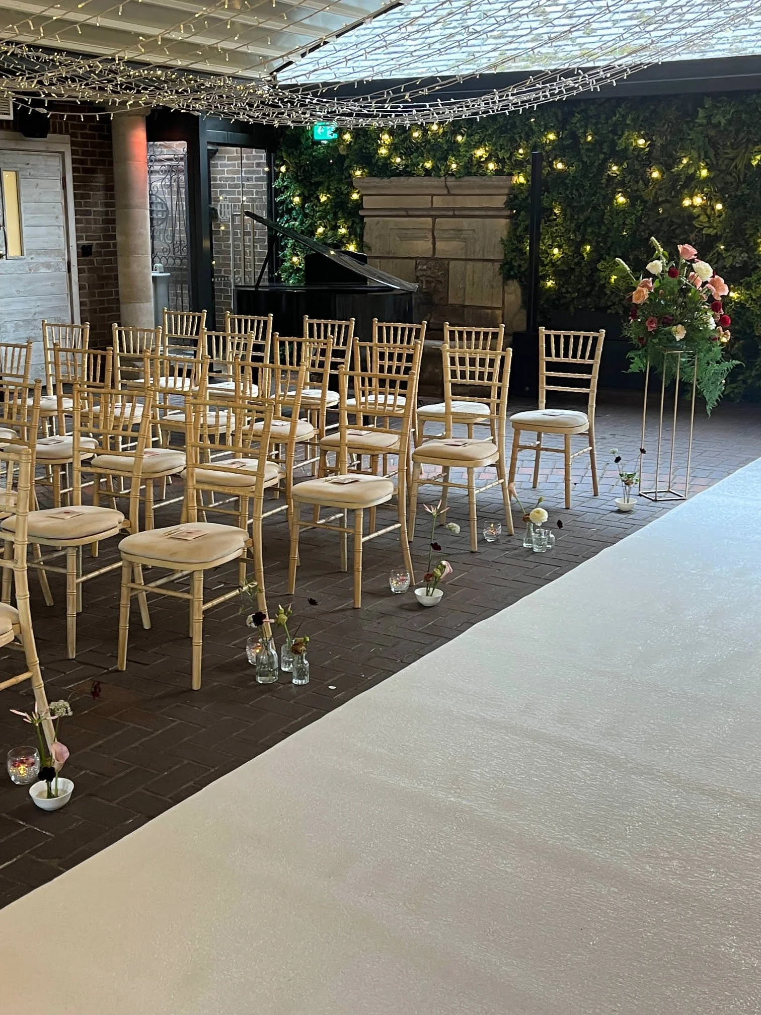 Award winning wedding pianist Chris Morris set up with his grand piano at Delamere Manor