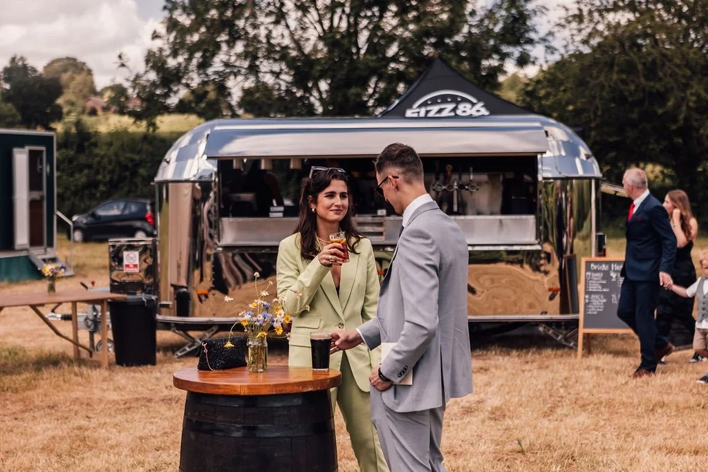 Award-winning wedding pianist Chris Morris at Swanley Meadows for a drinks reception