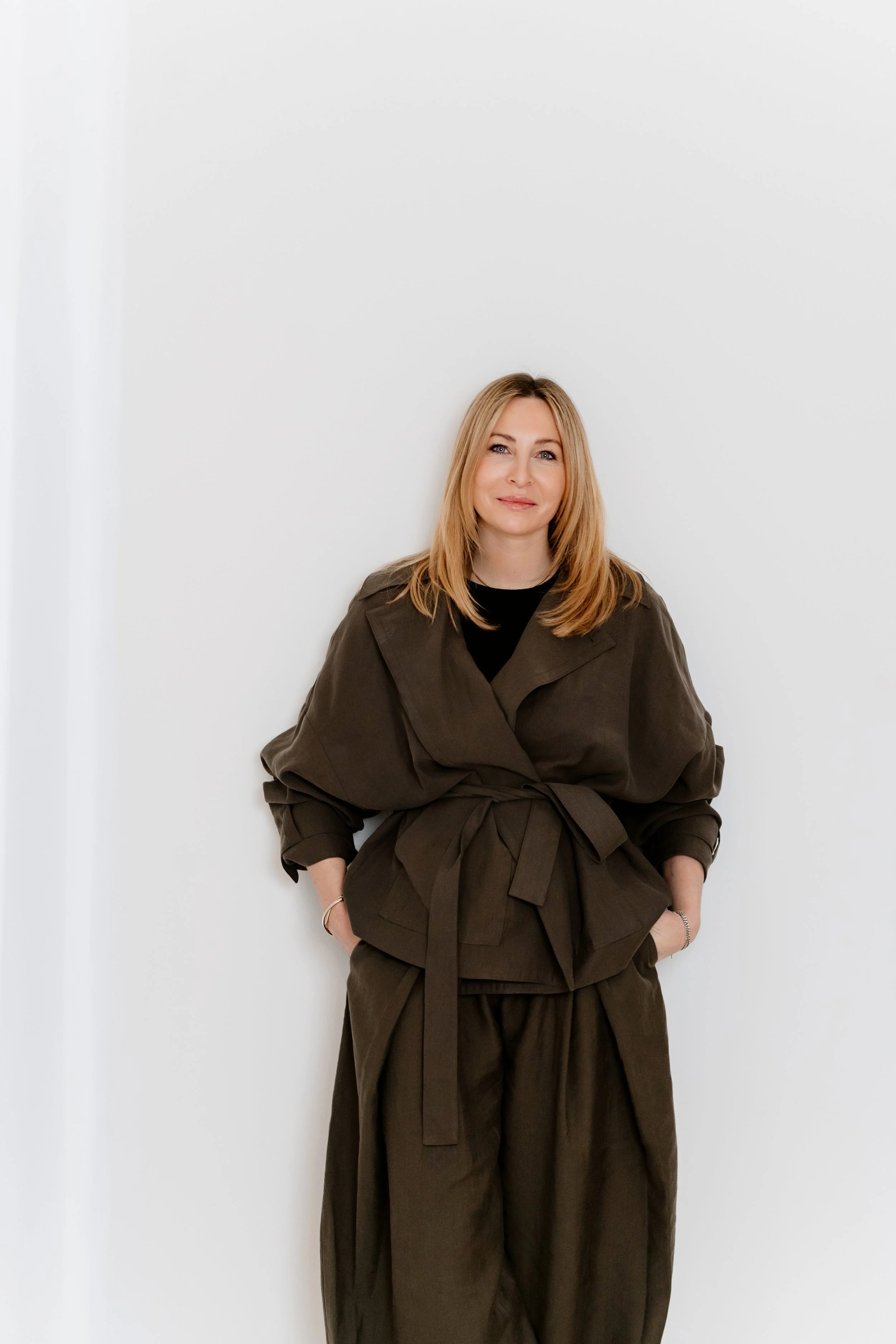 TJM_Julia-Pennington_Portrait_01-26-4.jpg