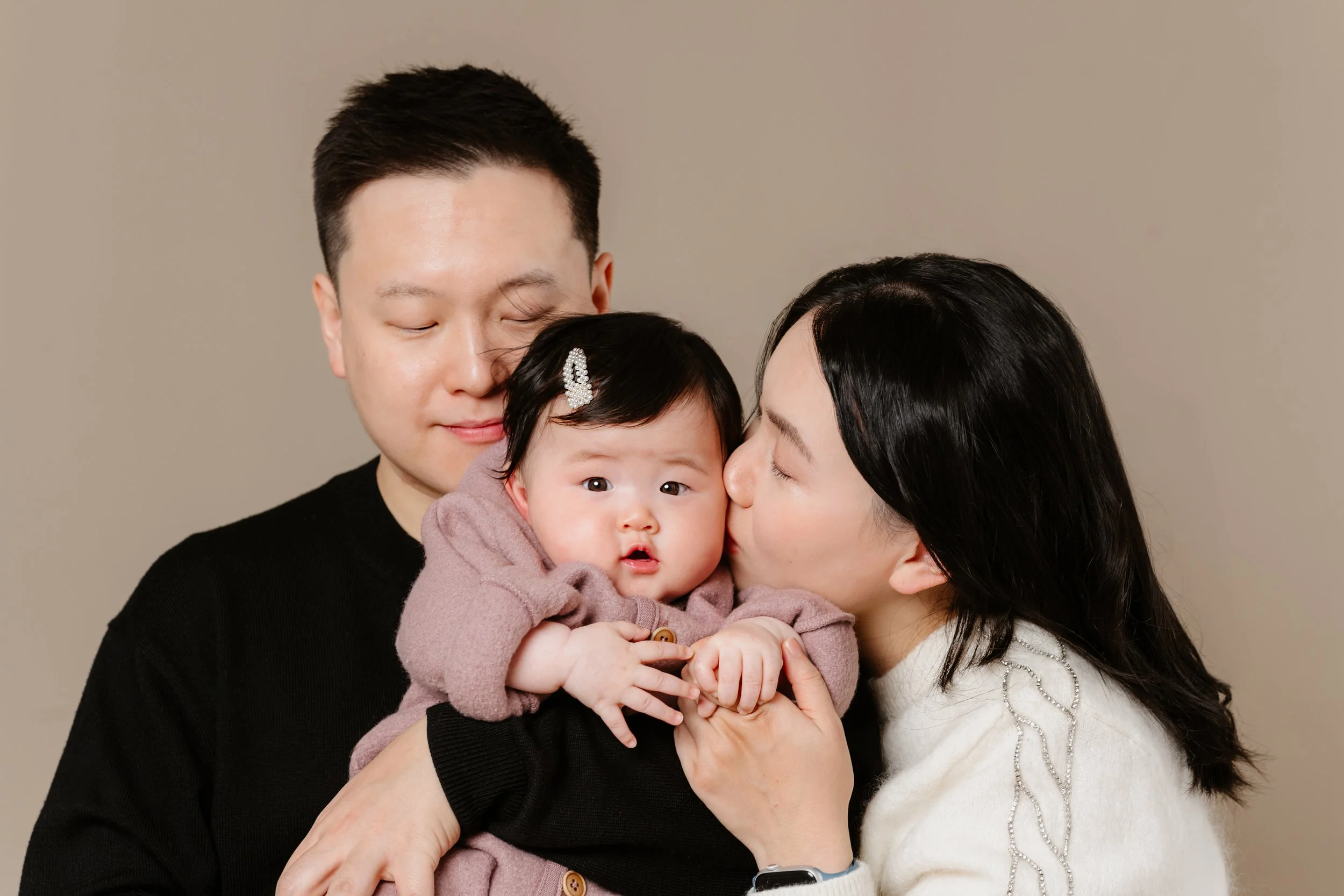 TJM_Jun-Ruofei-Manyan_Family_11-25-5.jpg
