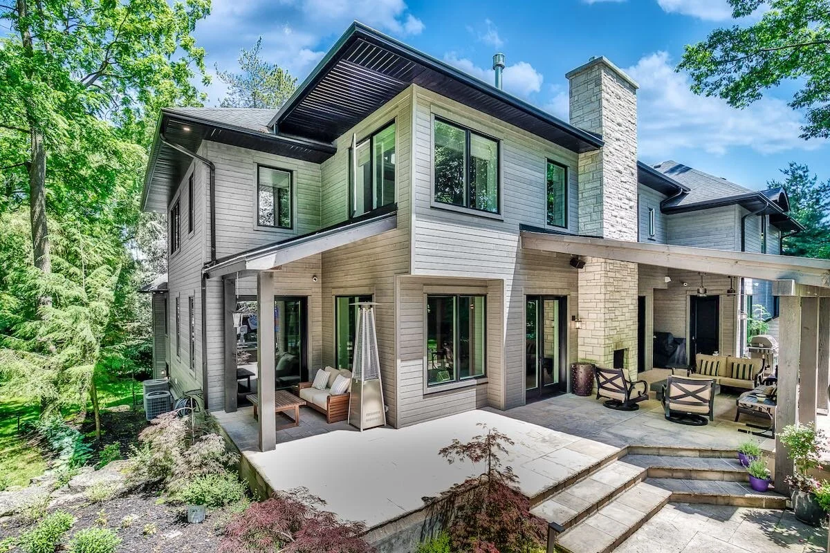 290 Donessle Drive-27.jpeg