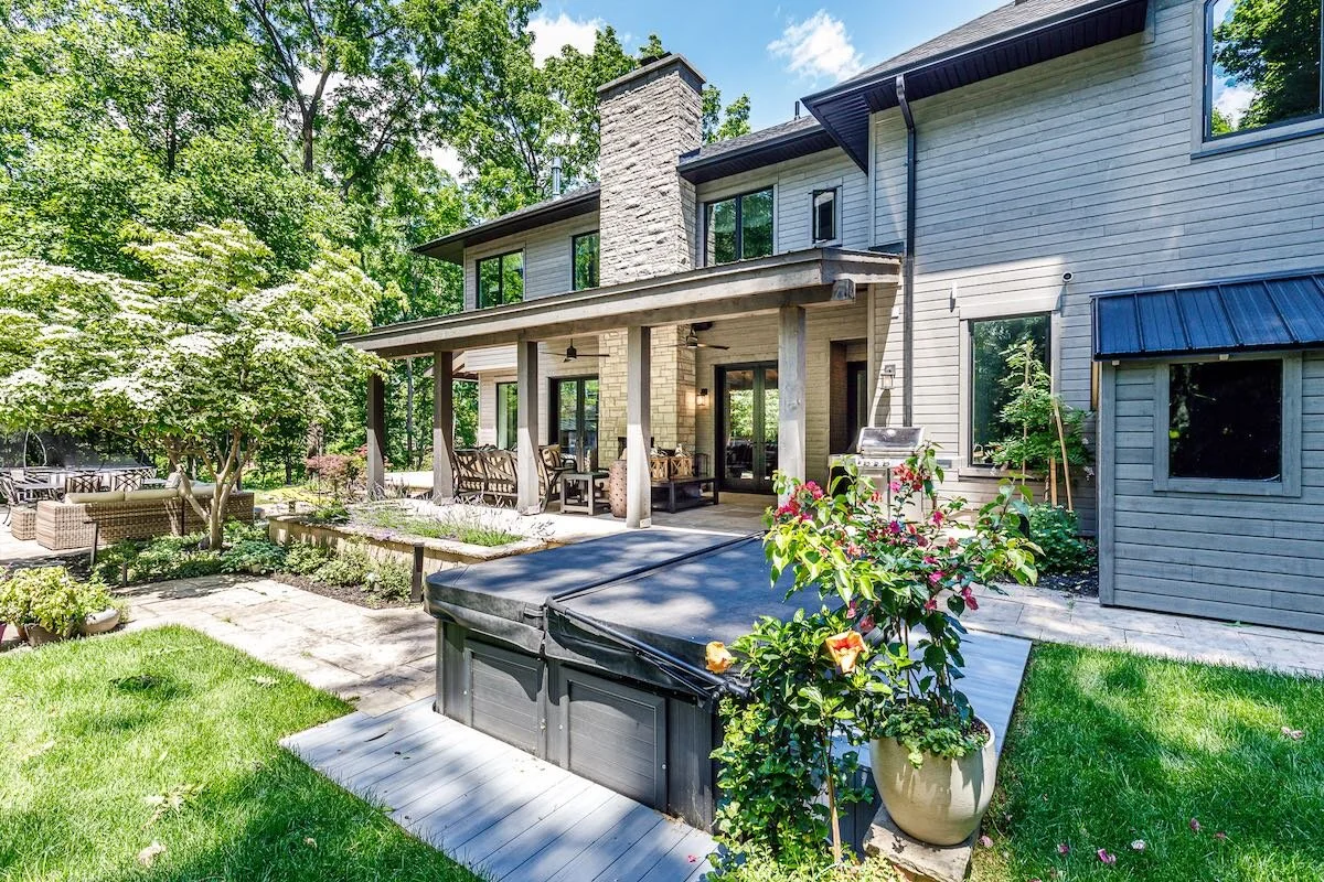 290 Donessle Drive-26.jpeg