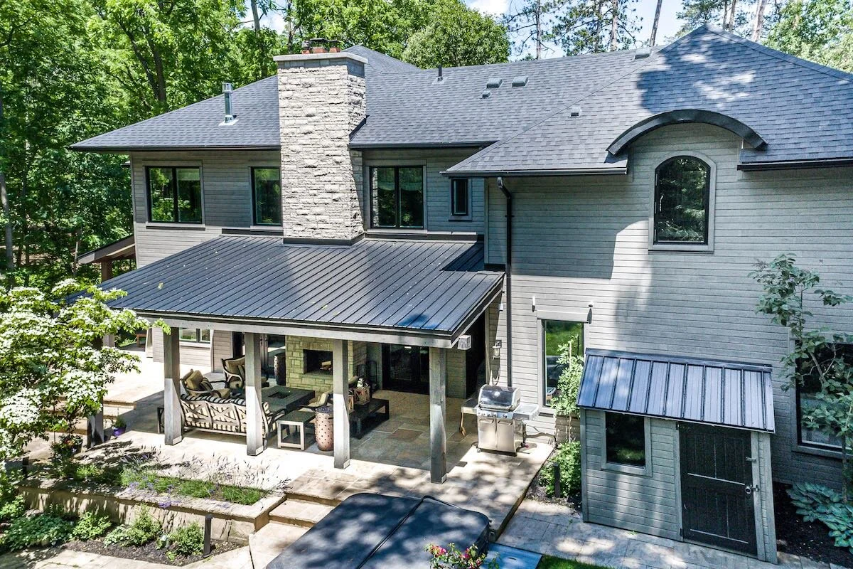 290 Donessle Drive-14.jpeg