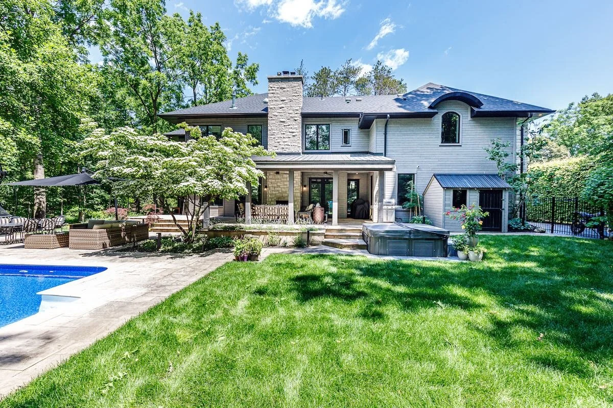 290 Donessle Drive-22.jpeg