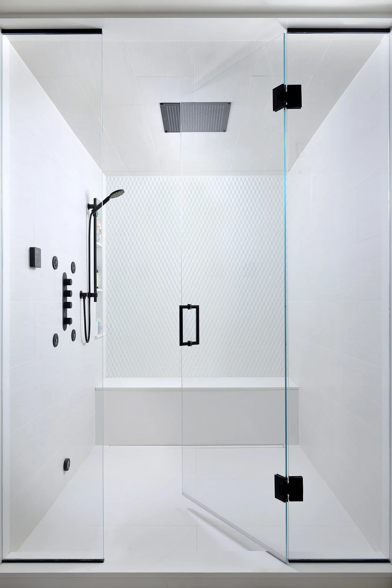 bathroom2.jpg
