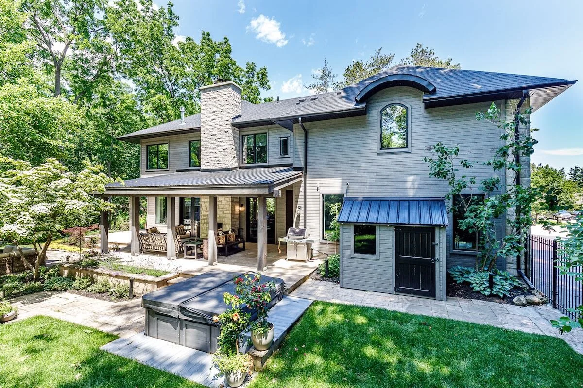 290 Donessle Drive-25.jpeg
