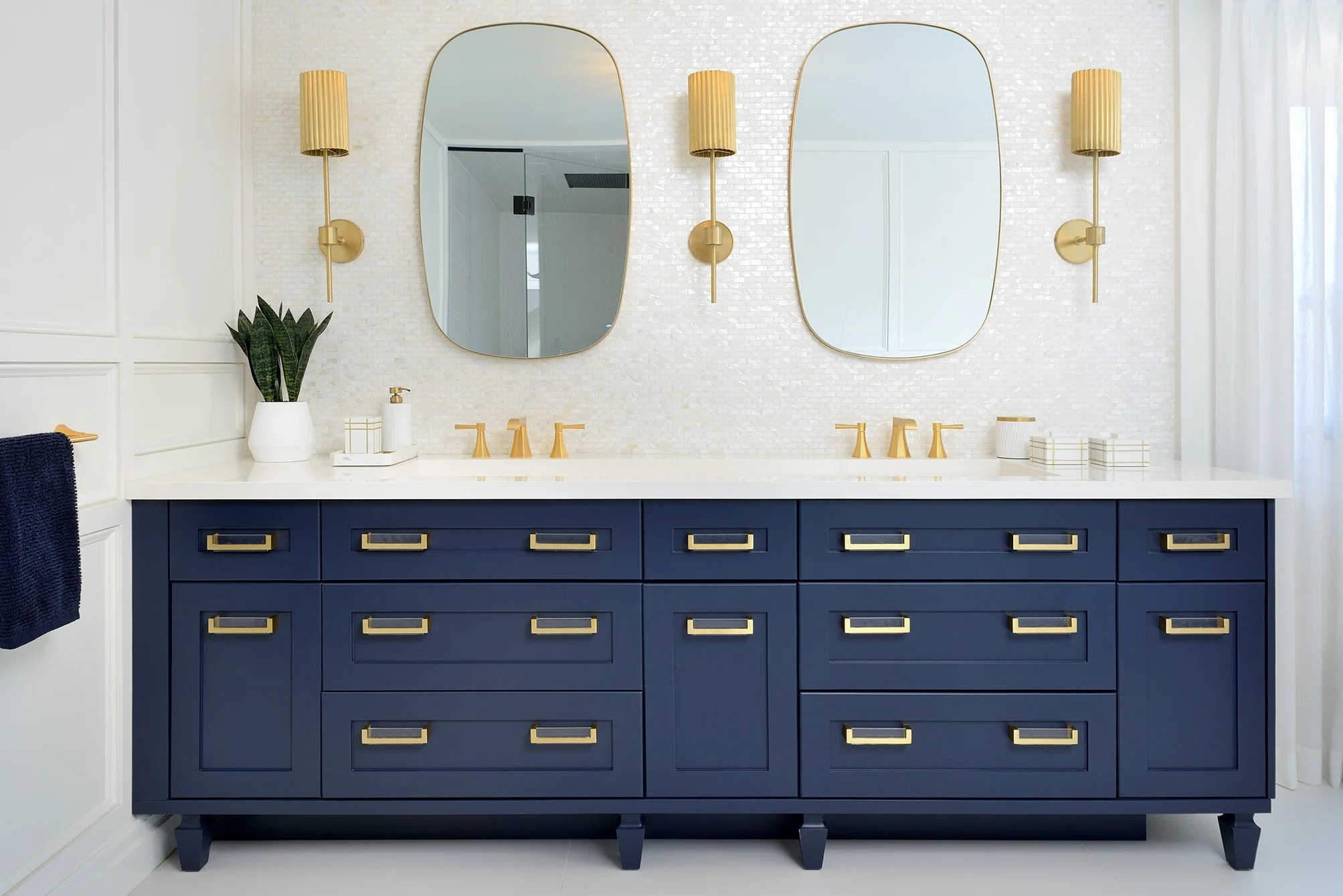 bathroom3.jpg