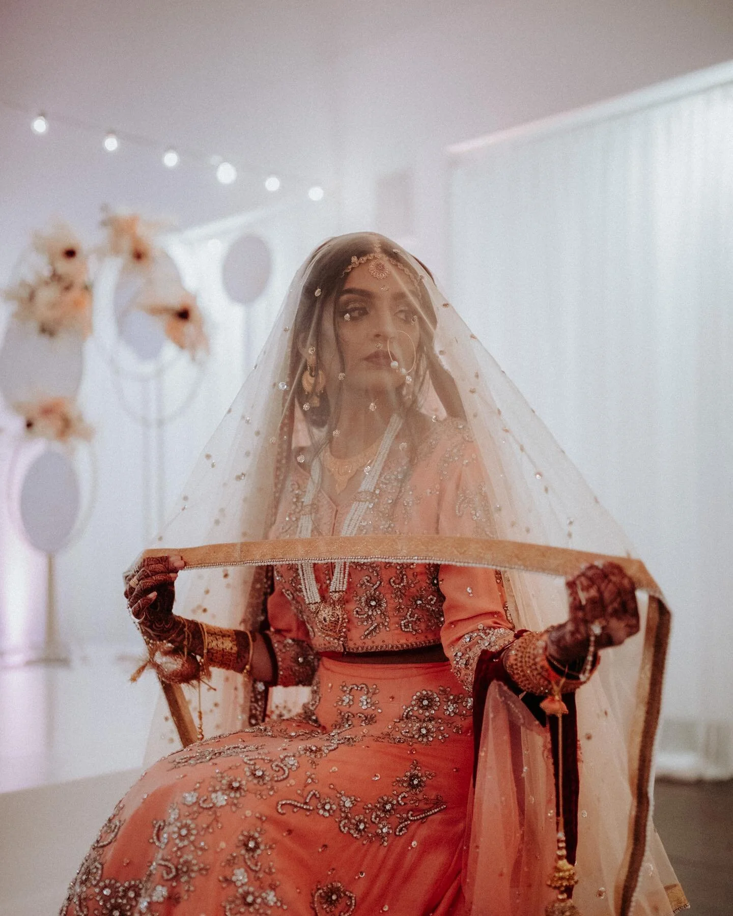 .:. finding my rhythm again. 

it&rsquo;s been a while since I&rsquo;ve shot a full 8 hour wedding and damn that was amazing. most covid weddings recently have been roughly around 4-6 hour events and honestly are pretty easy days. have you ever went 