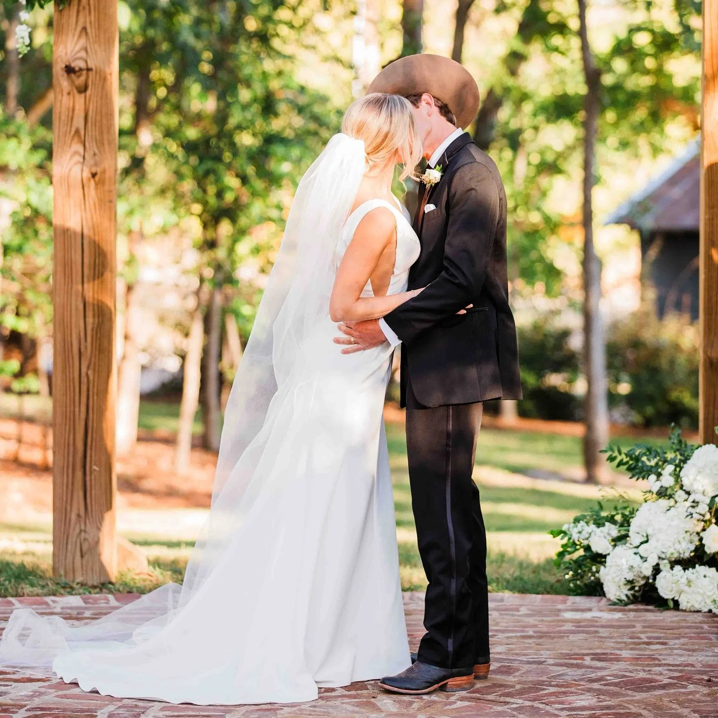 &ldquo;Find you a man who&rsquo;ll wrangle cattle and still cry when he sees you in that dress.&rdquo; 

#louisianaweddingphotographer #cowboyweddingphotographer #cowboywedding #westernweddingphotographer