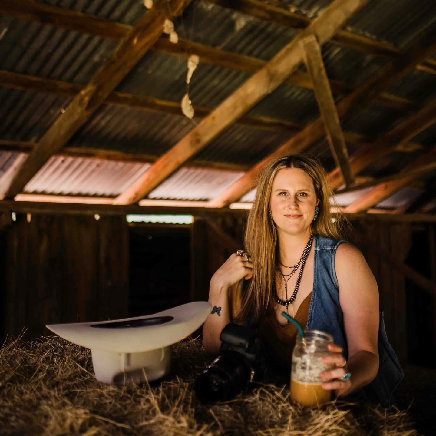 Hey, I&rsquo;m Tyler the face behind the camera.
Born and raised in Florida, but I&rsquo;ve called Louisiana home for the past decade. Most days you&rsquo;ll find me with a coffee in hand, talking about travel, planning my next trip, or debating foot