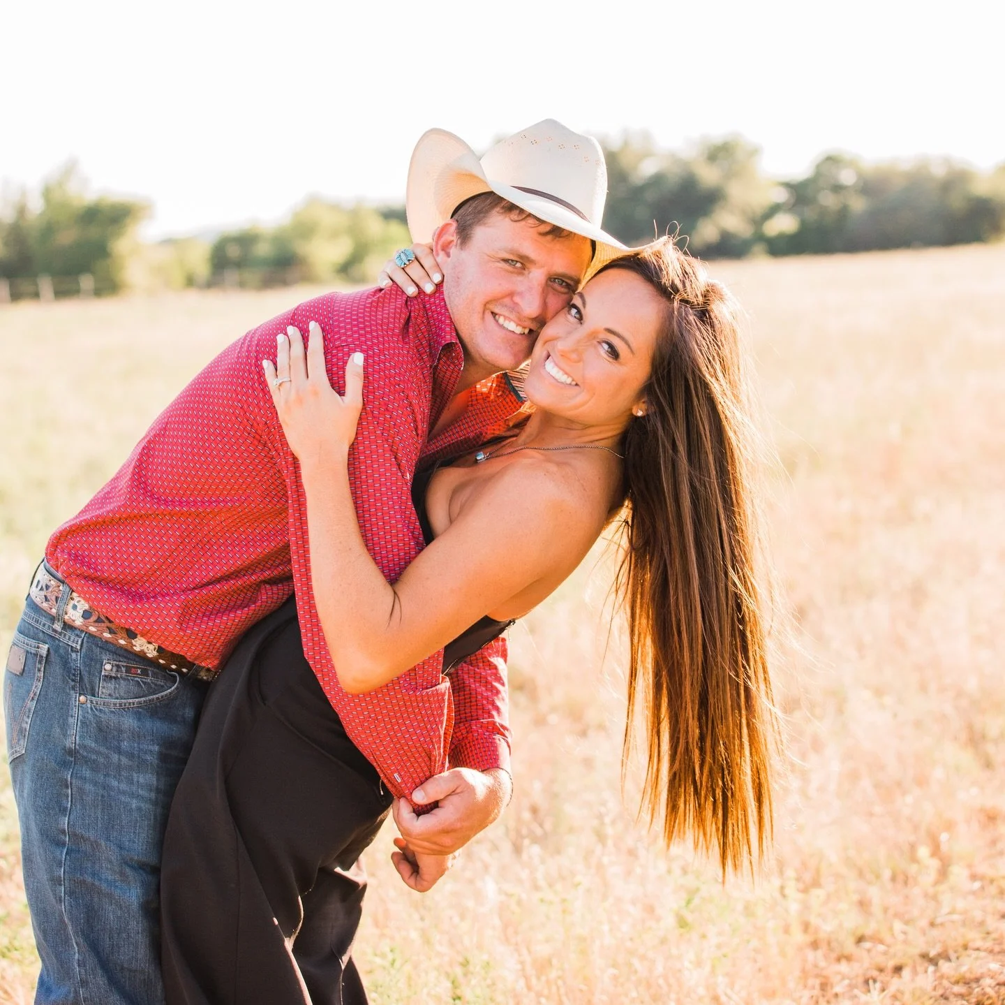&ldquo;Western engagements aren&rsquo;t about perfect posing they&rsquo;re about energy, laughter, and real love.&rdquo;

#westernweddingphotographer #westernengagementphotographer #louisianaweddingphotographer #cowboywedding