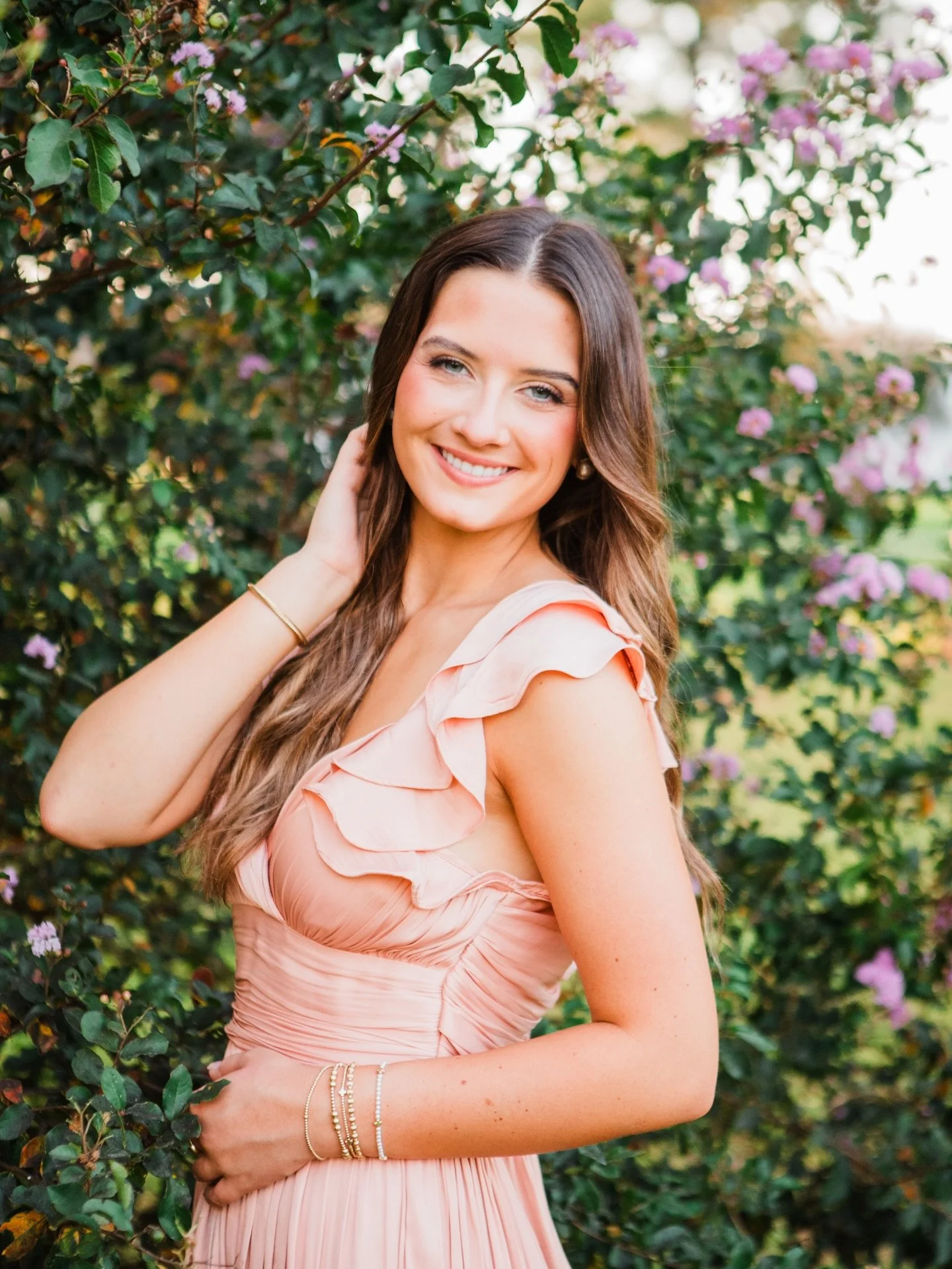 This location has been on my list for years, and I&rsquo;m so thankful I finally got to capture a beautiful senior session here.

This month is full of new locations and so many incredible seniors. I&rsquo;m so excited for everything ahead. 🤍

#loui