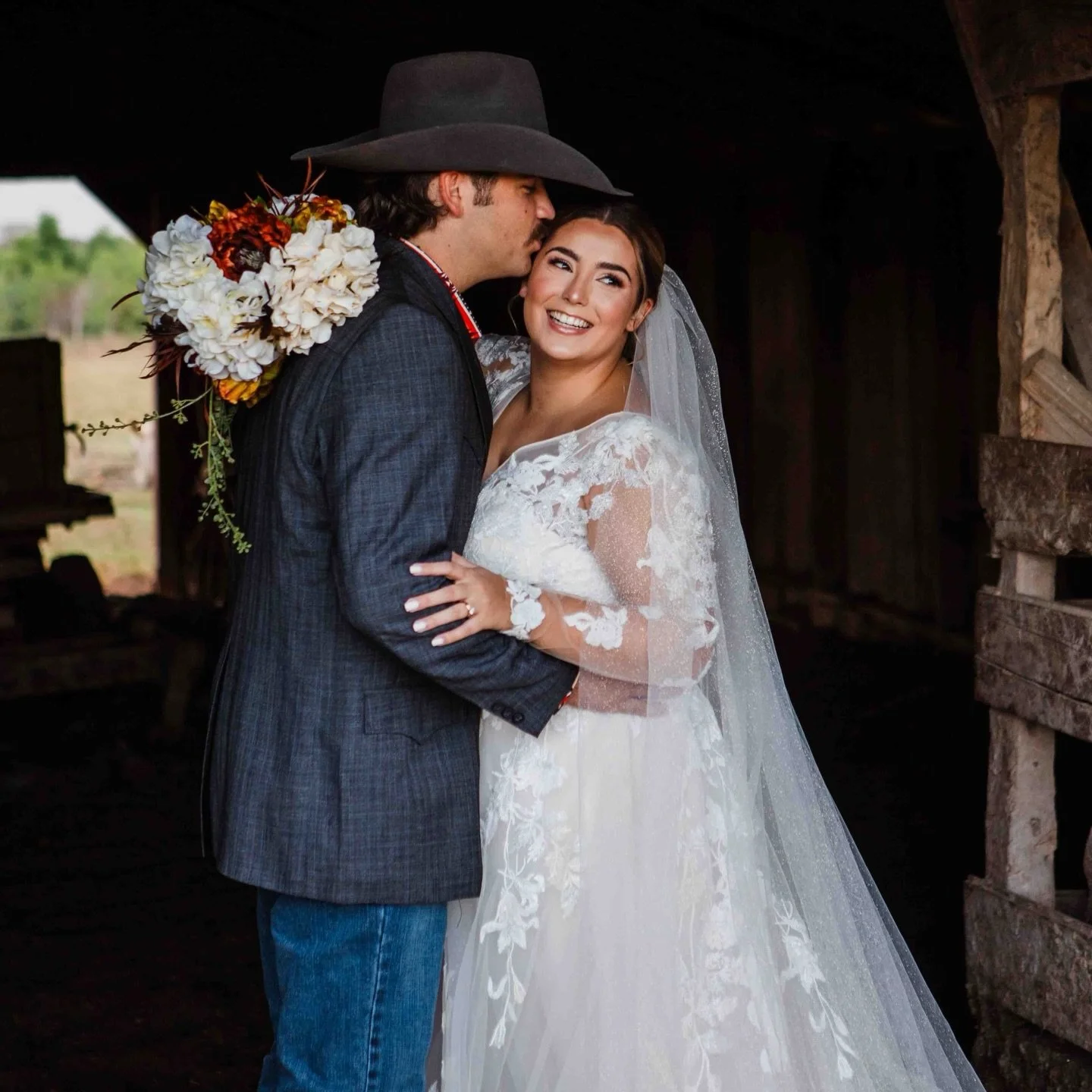One thing about me I want you to have the portraits you&rsquo;ve always dreamed of.

If it rains on your wedding day (which happens a lot here in South Louisiana), I always offer my couples the option of a day-after session so we can still get those 