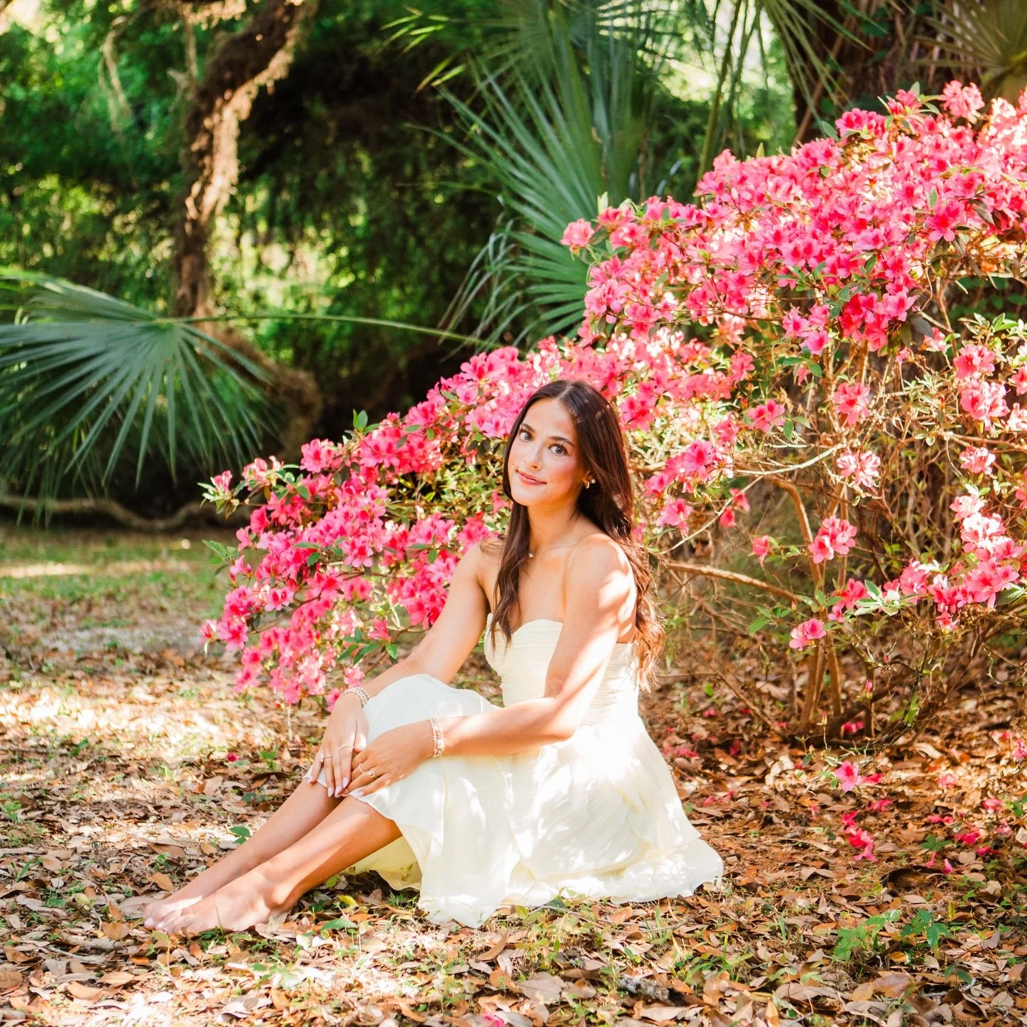 On the road again headed to Lake Charles for today&rsquo;s senior session, with my momma riding shotgun 🤍

My sister&rsquo;s kids are on spring break, so I get her for a couple days&hellip; even if it means 3 hours in the car together.

She might dr