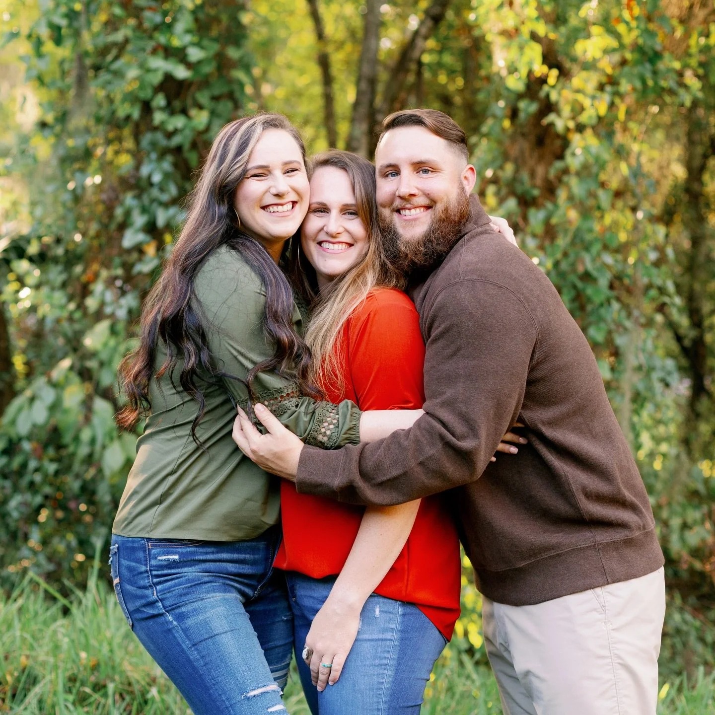 Surprise&hellip; I&rsquo;m heading home to Florida 🤍🌴

Which means &mdash; I&rsquo;ve got a few spots open for sessions while I&rsquo;m there.

Between snuggling a brand new baby and soaking up some time back home, I couldn&rsquo;t pass up the chan