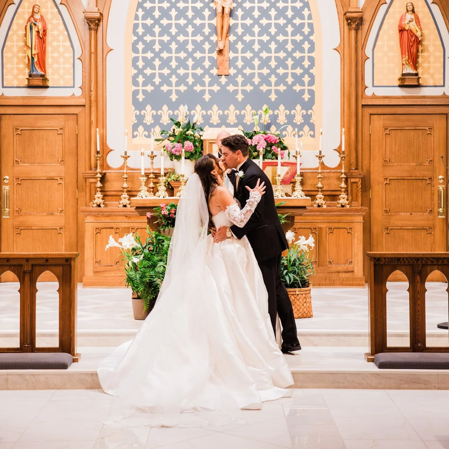 The Crifasi&rsquo;s 🤍

#louisianaweddingphotographer #louisianaphotographer