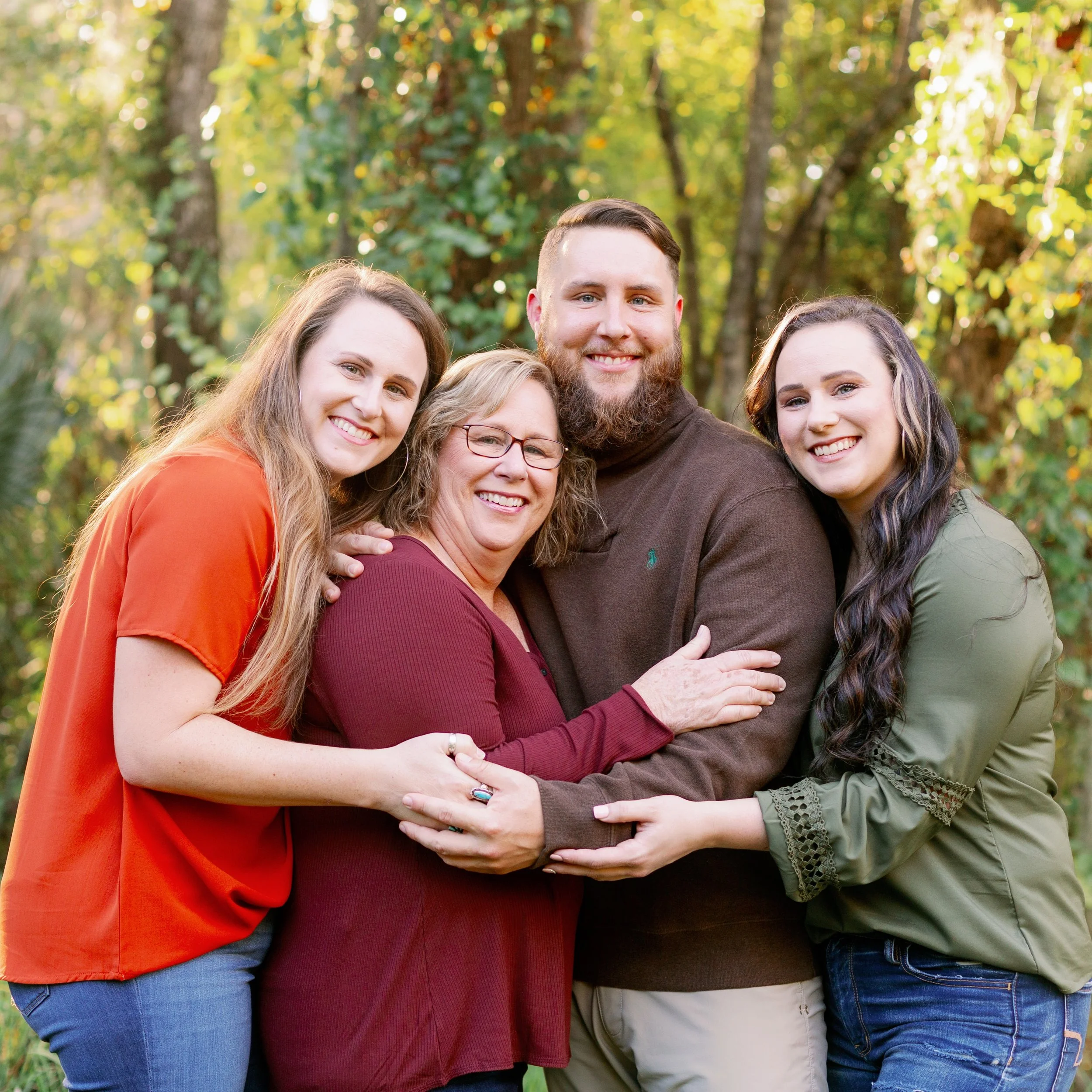 Happy Mother&rsquo;s Day to all the mamas, grandmas, and women who show up with love every single day. 💛

I hope today is filled with slow moments, good coffee, sunshine, and the people who matter most.

#louisianaweddingphotographer #louisianaphoto